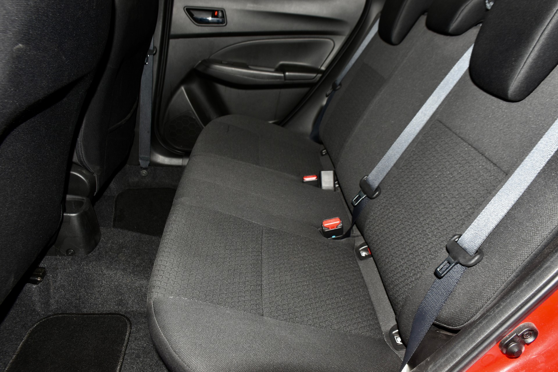 SUZUKI Swift 1.2i 16V SHVS Compact Top Hybrid Allgrip 4x4-showroom-element-3