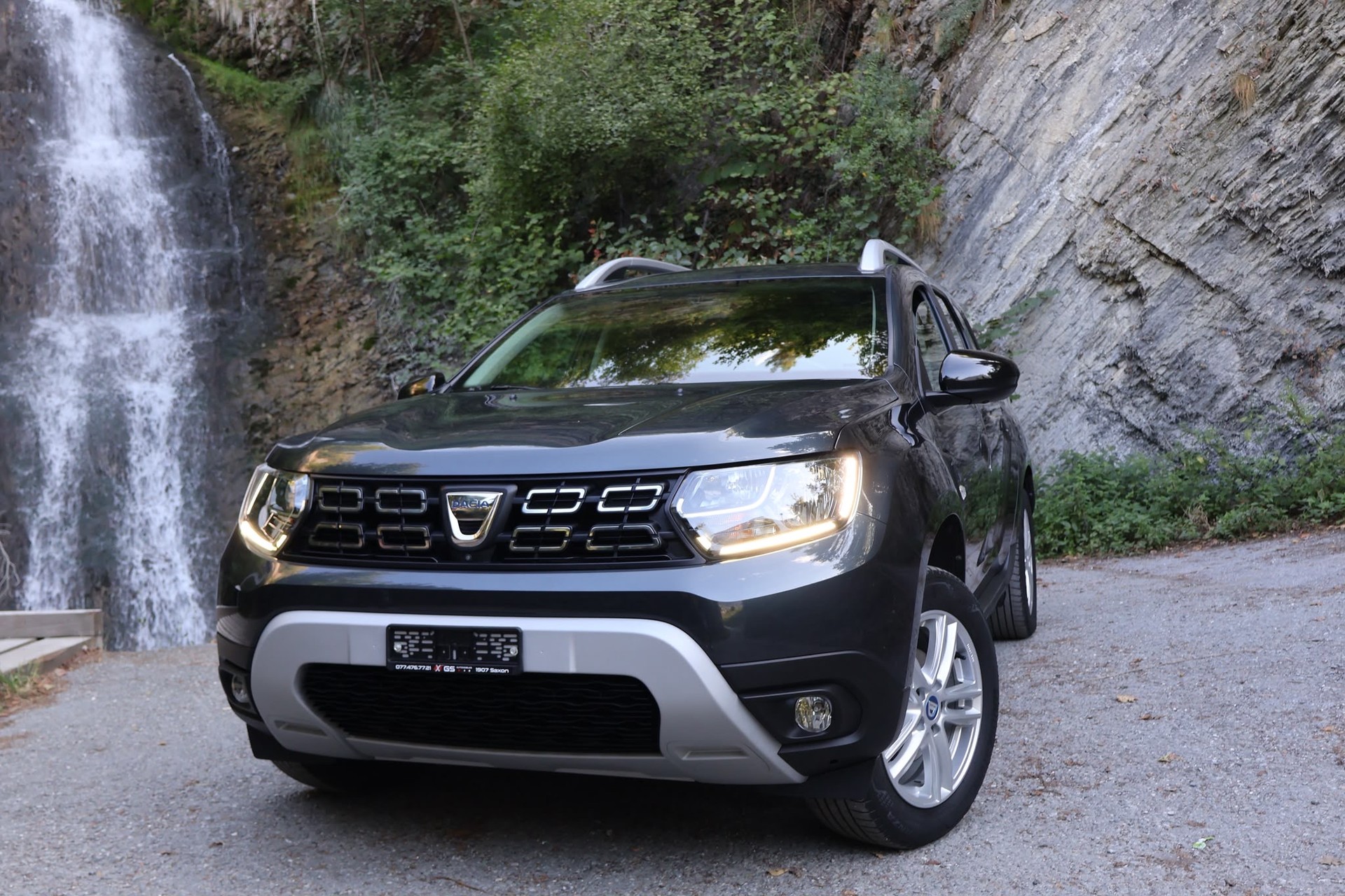 DACIA Duster dCi 115 Celebration 4x4-showroom-element-2