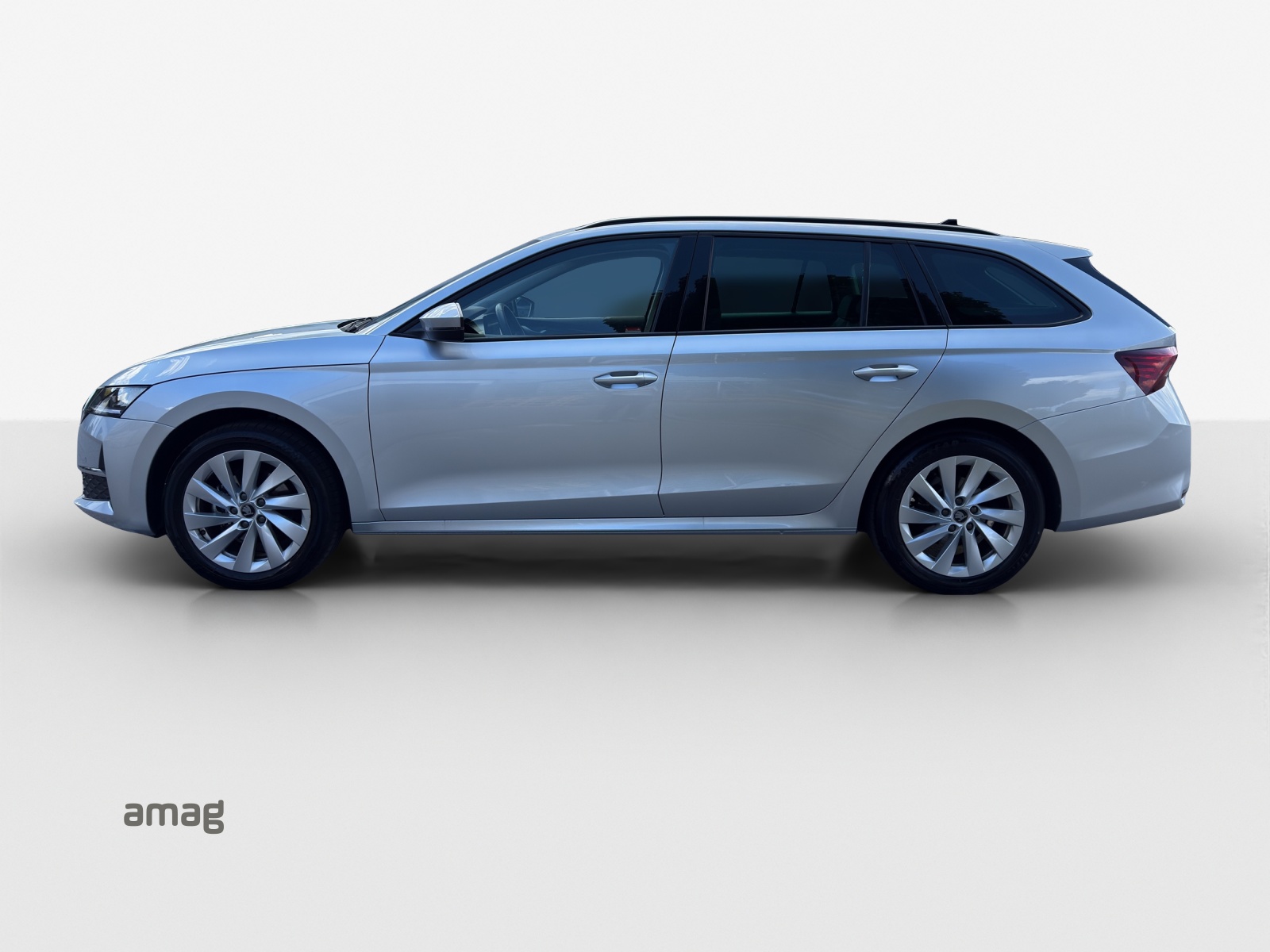 SKODA Octavia Combi 2.0 TDI DSG Selection-showroom-element-1