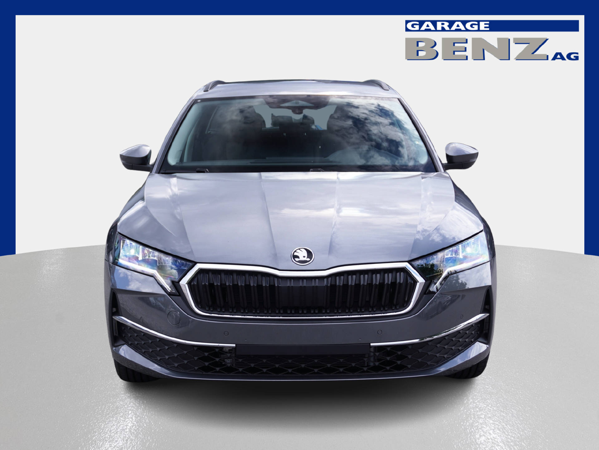 SKODA Octavia Combi 2.0 TSI Selection 4x4 DSG-showroom-element-1