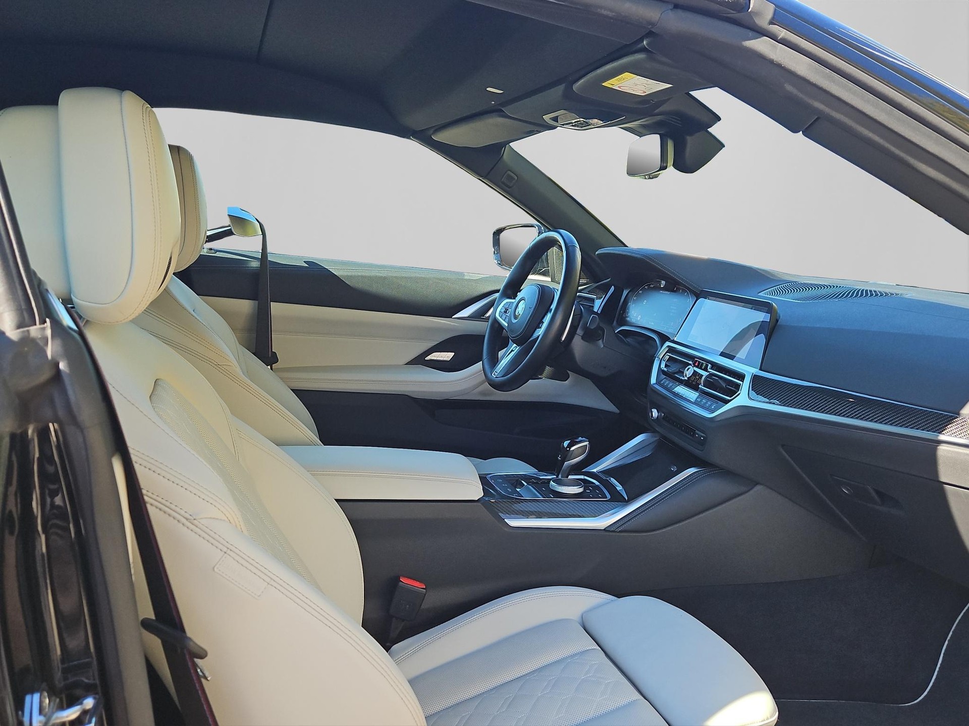 BMW M440d xDrive Cabrio-image-14