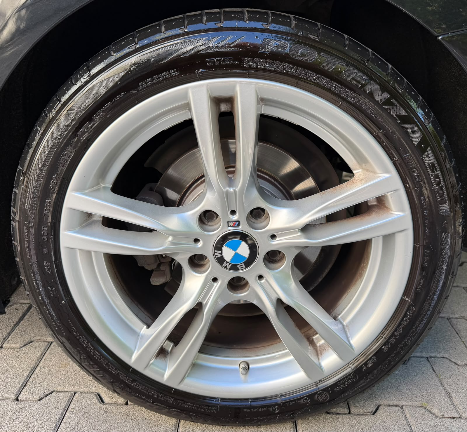 BMW 320d xDrive Touring M Sport Steptronic-image-8