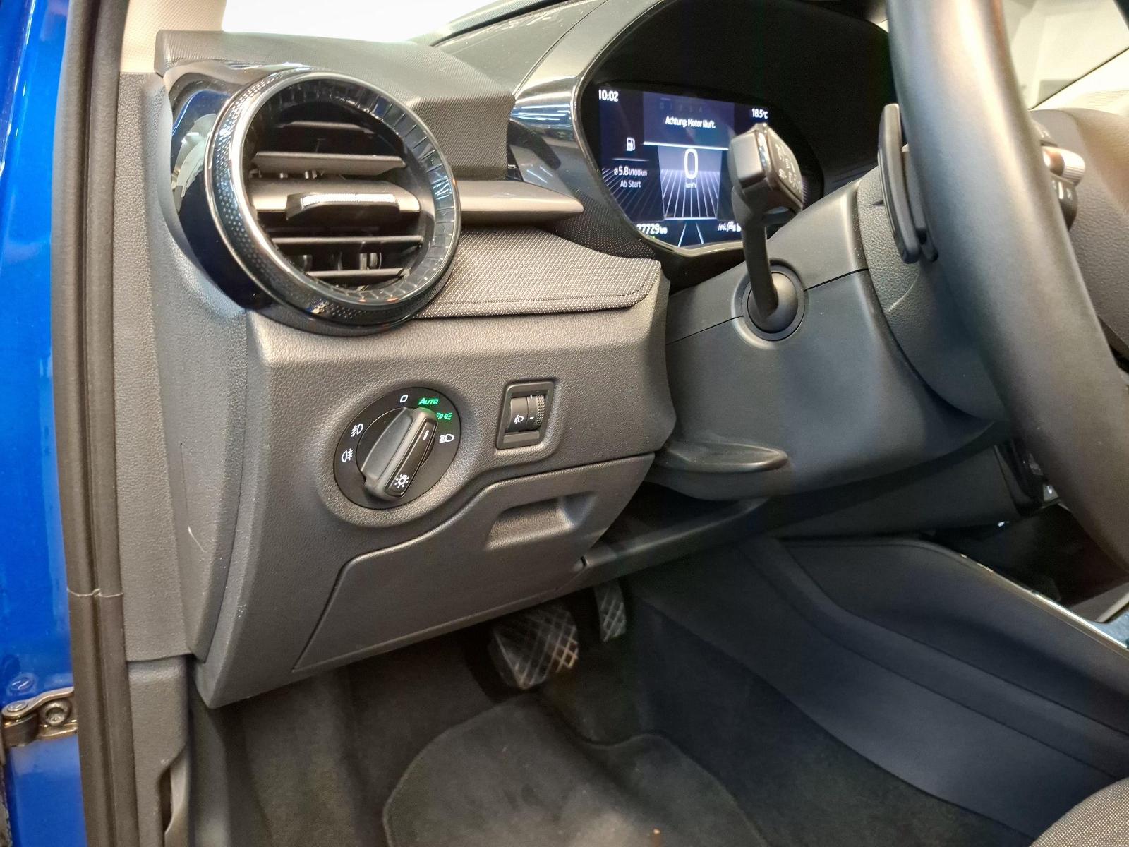 SKODA Fabia 1.0 TSI Selection DSG-image-15