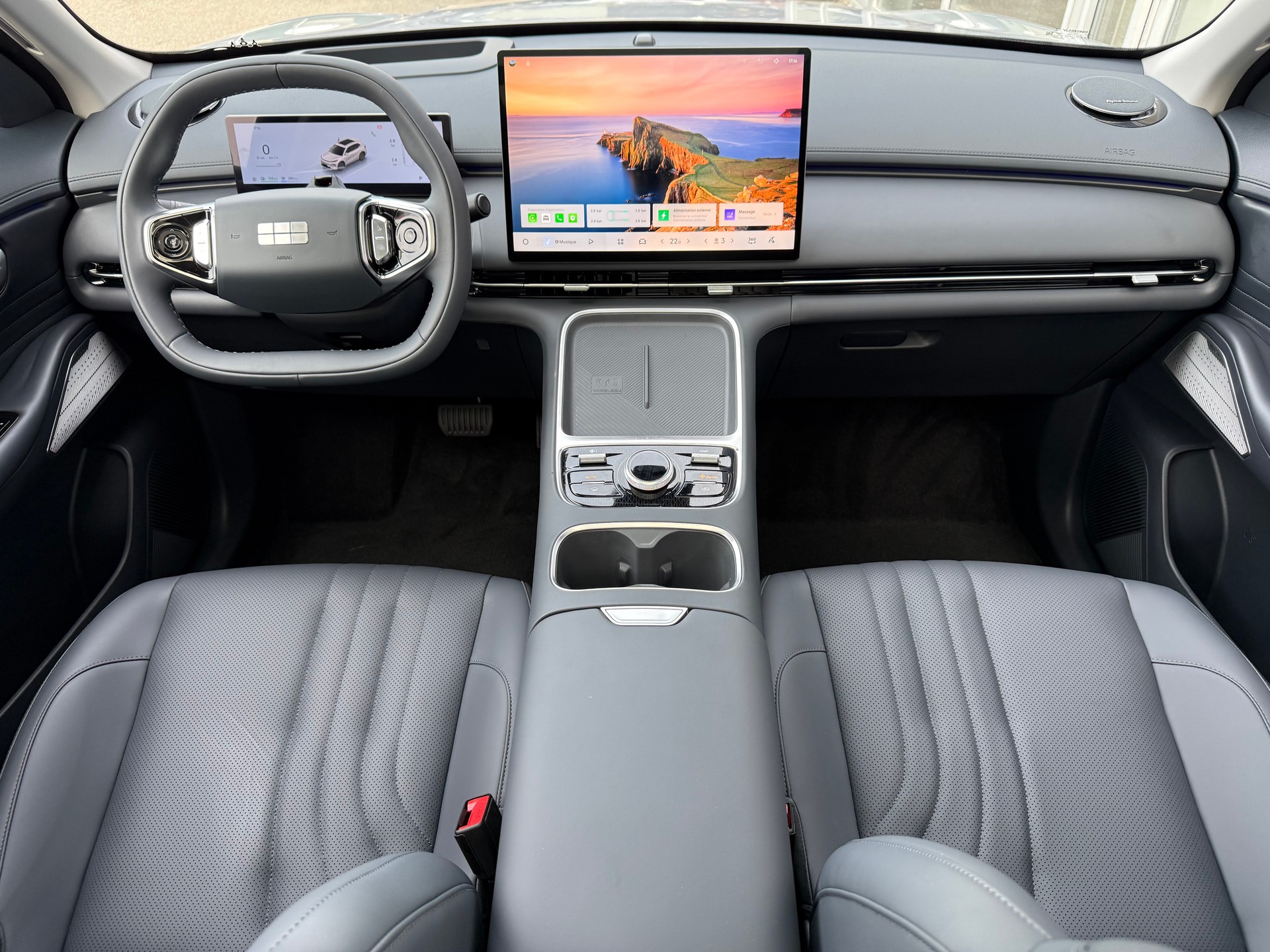 GEELY STARRAY EM-i Max+ 29.8 kWh polar black-image-13