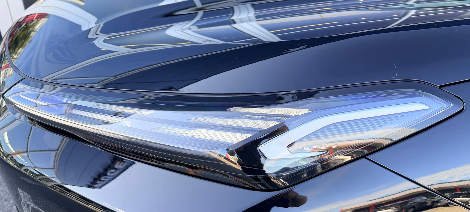GEELY STARRAY EM-i Max+ 29.8 kWh polar black-showroom-element-2