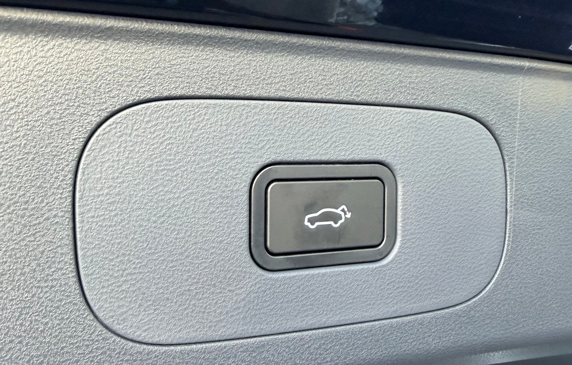 GEELY STARRAY EM-i Max+ 29.8 kWh polar black-image-9
