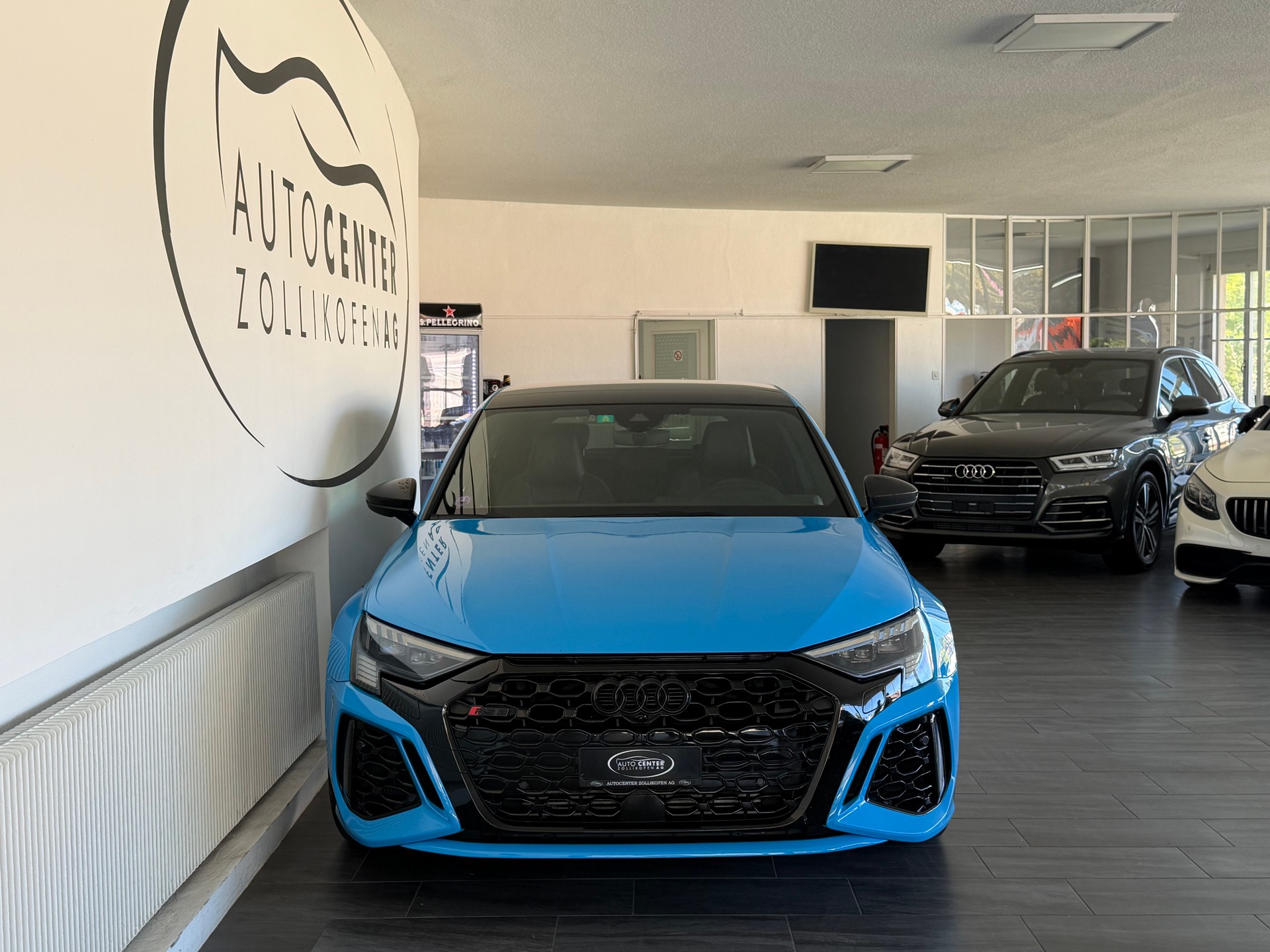 AUDI RS3 Sportback 2.5 TSI quattro S-tronic / CH Auto-showroom-element-1