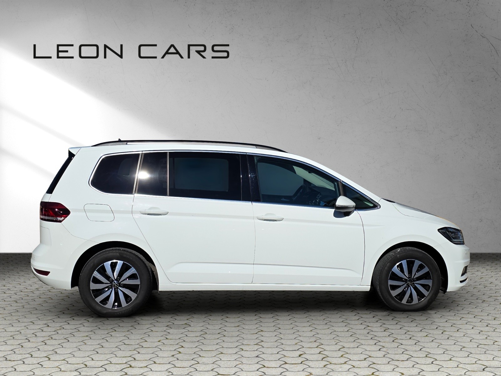 VW Touran 2.0 TDI BlueMotion Technology Comfortline DSG-showroom-element-3