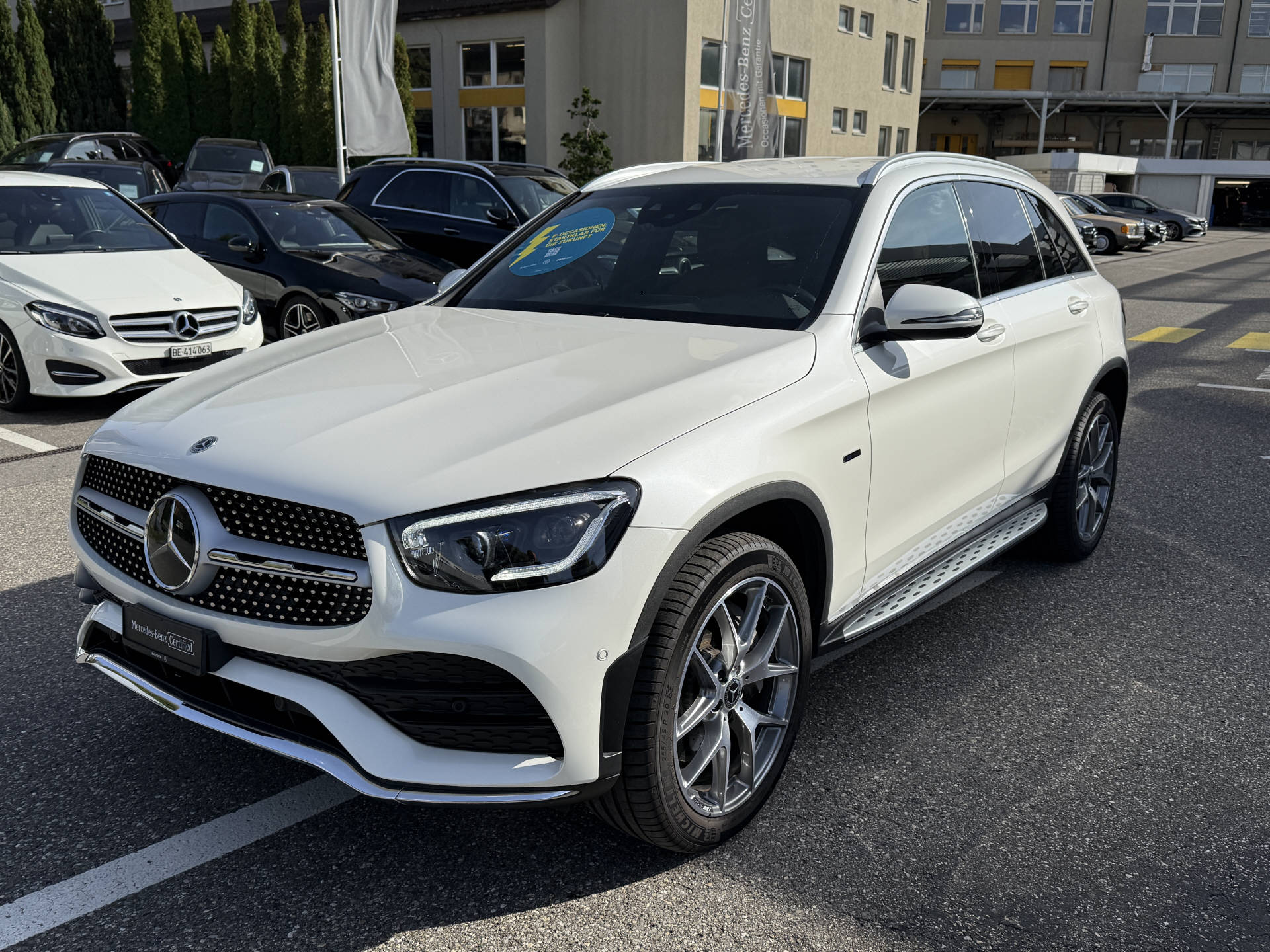 MERCEDES-BENZ GLC 300 de AMG Line 4m-showroom-element-2