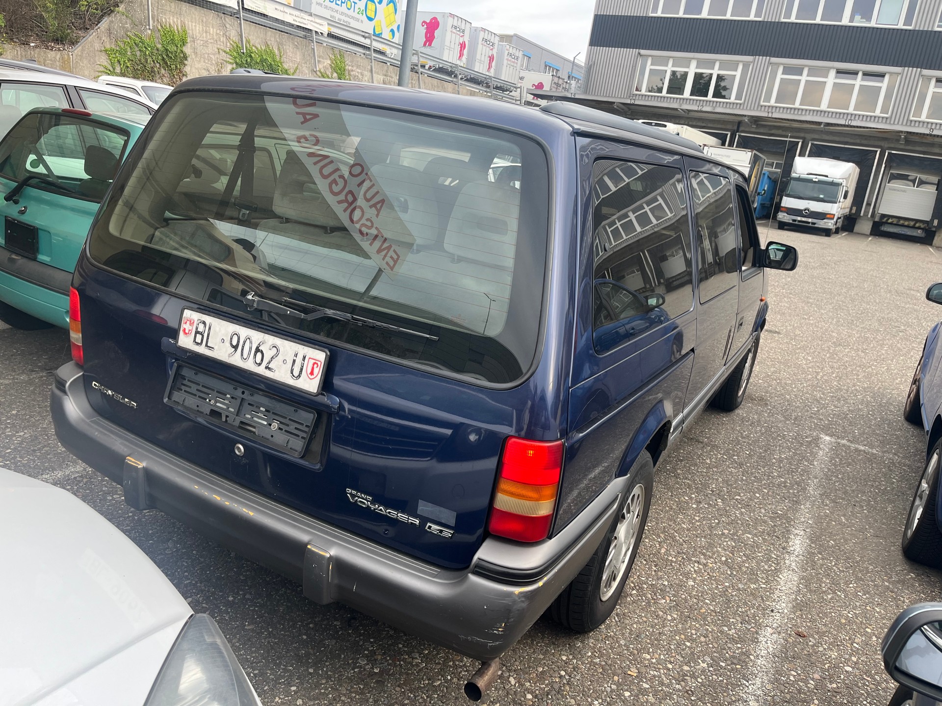 CHRYSLER Grand Voyager LE 3.3-image-2
