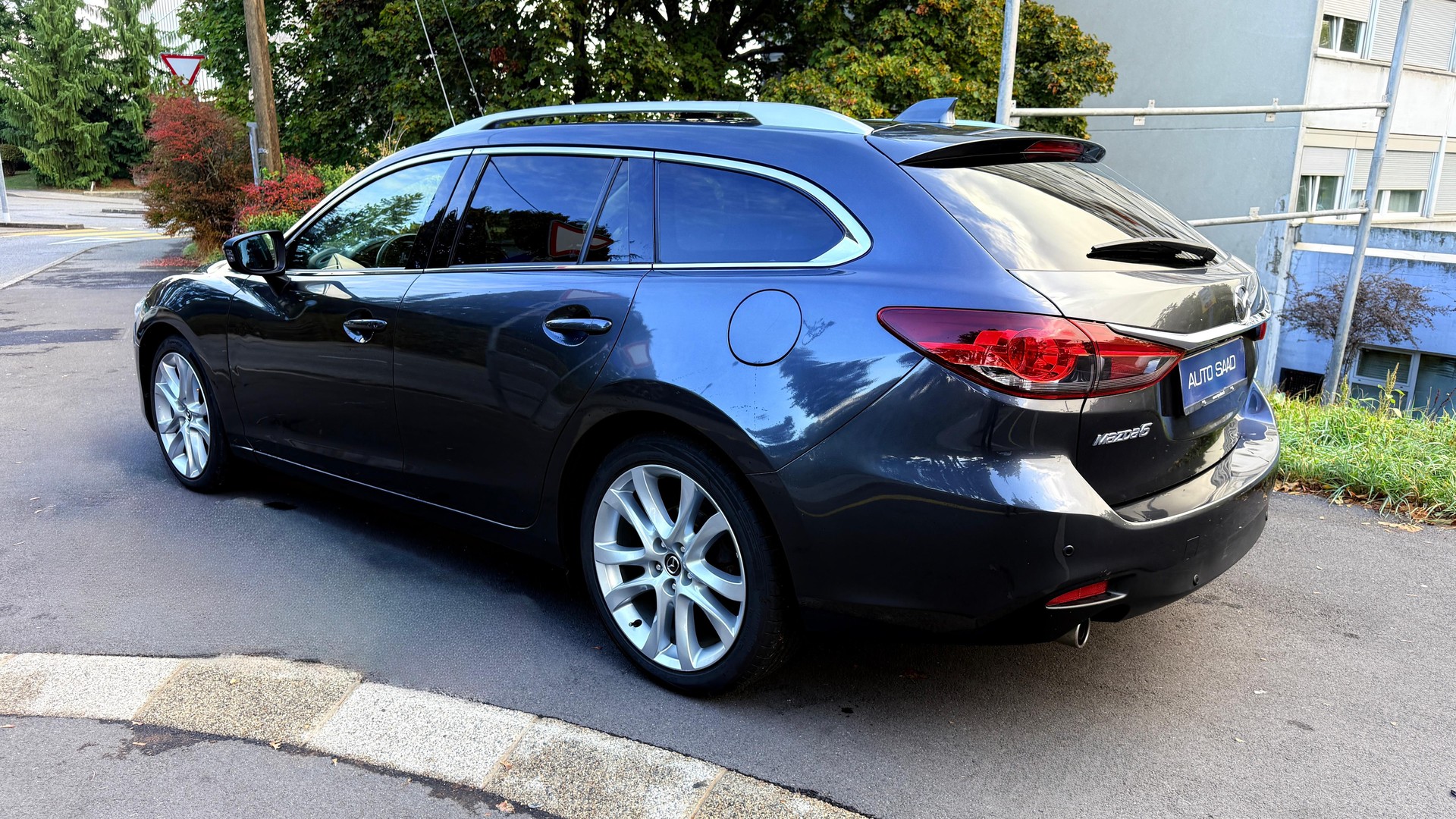 MAZDA 6 Sportwagon 2.2 D 16V HP Revolution Automatic-image-4