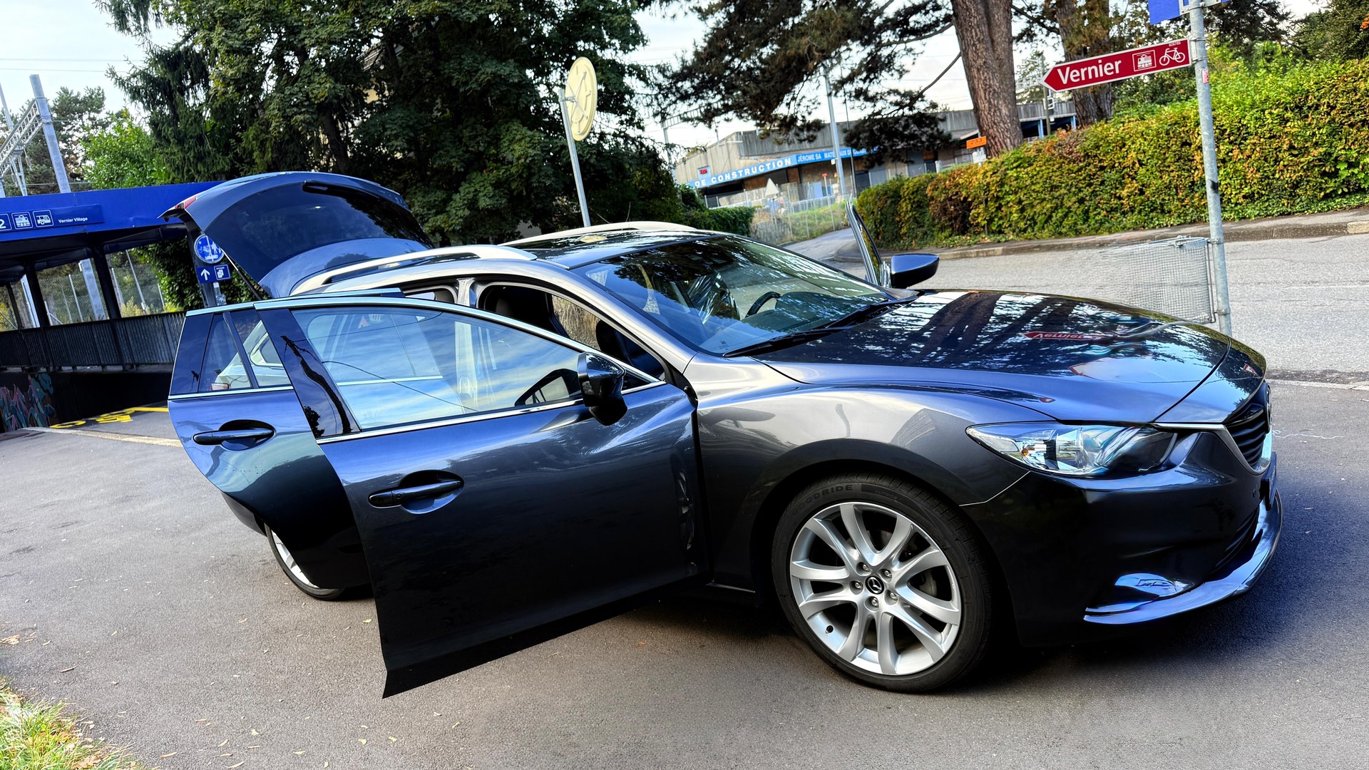MAZDA 6 Sportwagon 2.2 D 16V HP Revolution Automatic-image-13