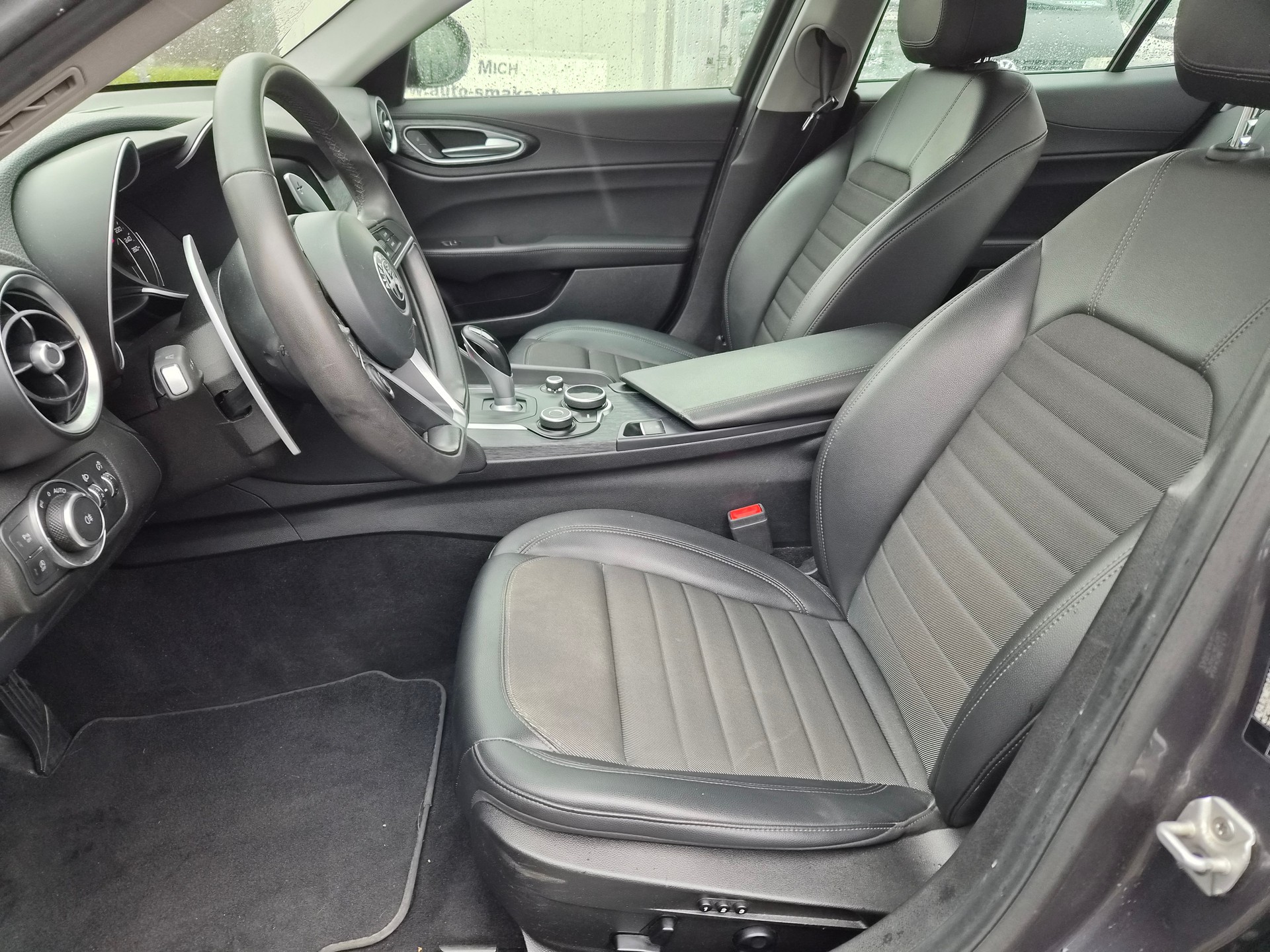 ALFA ROMEO Giulia 2.2 JTDM Business Automatic Q4-image-6