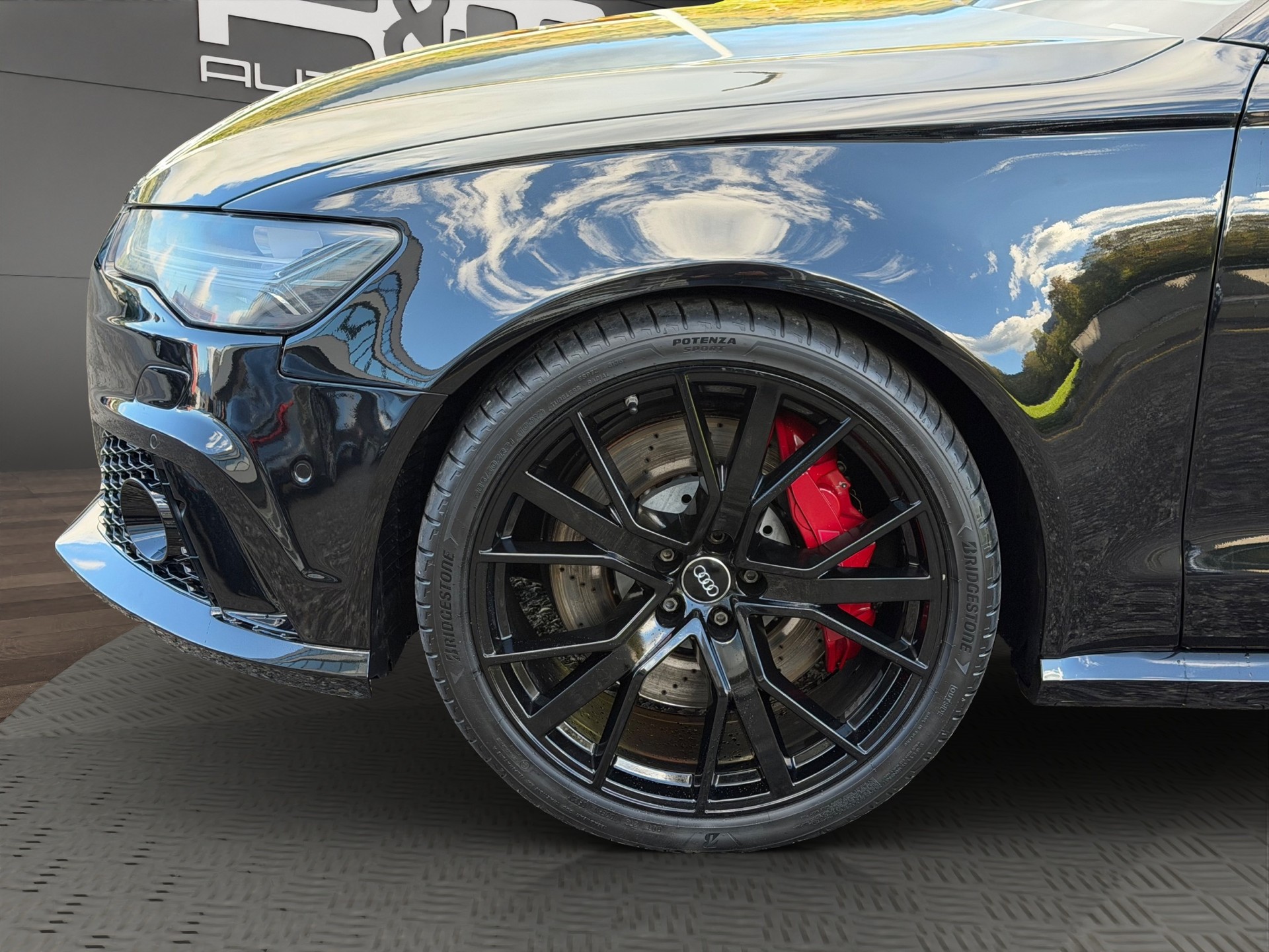 AUDI RS6 Avant 4.0 TFSI V8 performance quattro-image-29