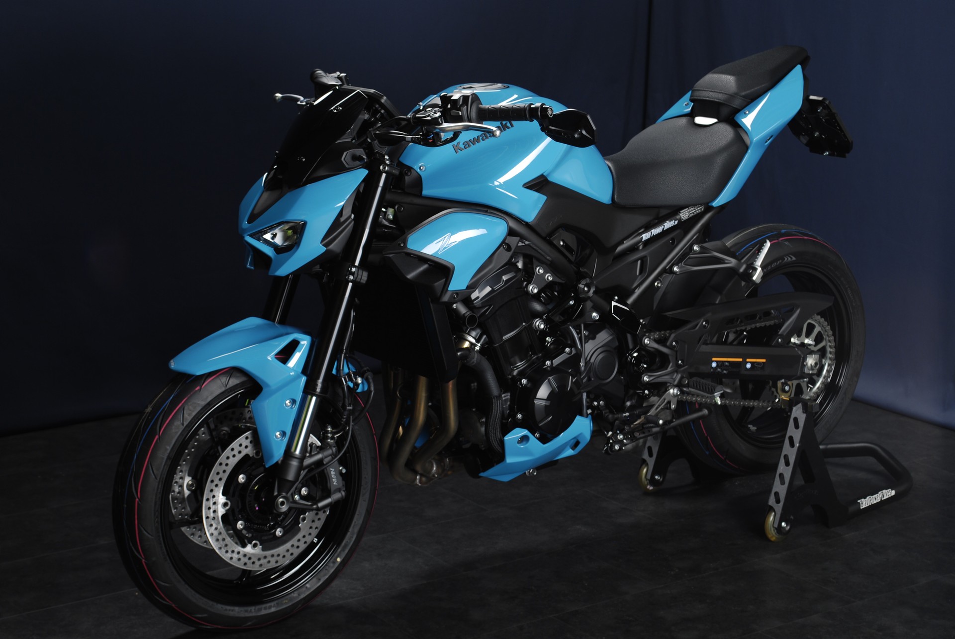 KAWASAKI Z 900 (70kW) MY27 - Sonderumbau-image-11