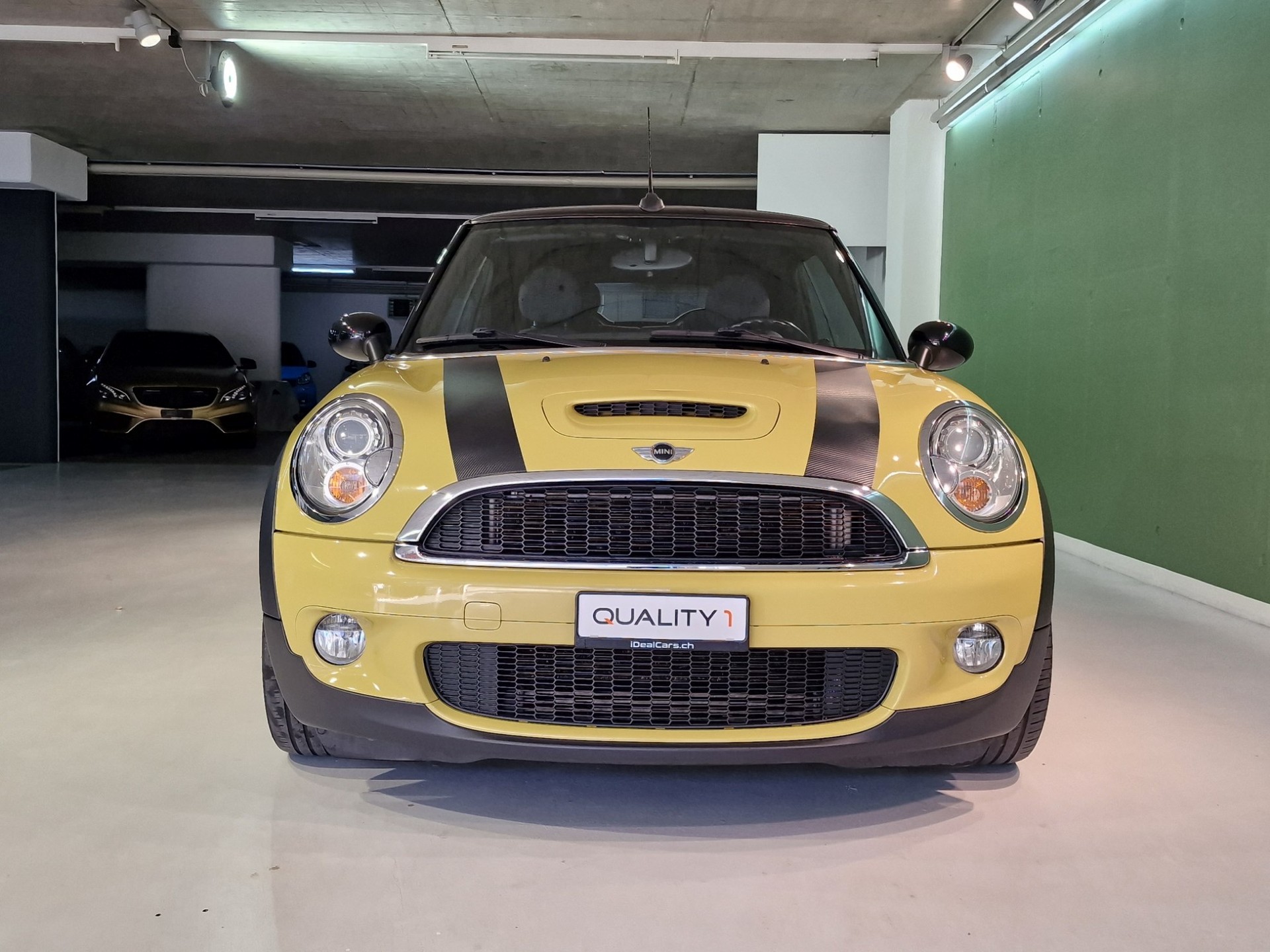 MINI Cooper S Cabriolet-image-1