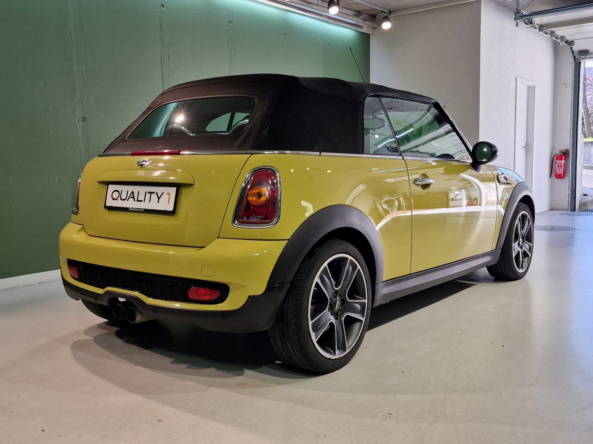 MINI Cooper S Cabriolet-image-4