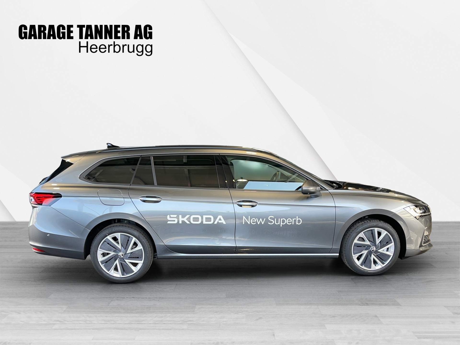 SKODA Superb Combi 2.0 TDi Selection 4x4 DSG-showroom-element-3