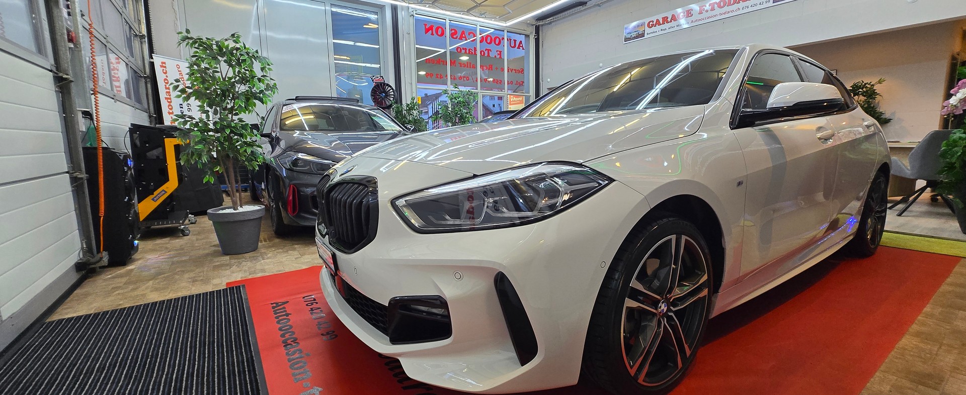 BMW 118i M Sport Steptronic-showroom-element-1