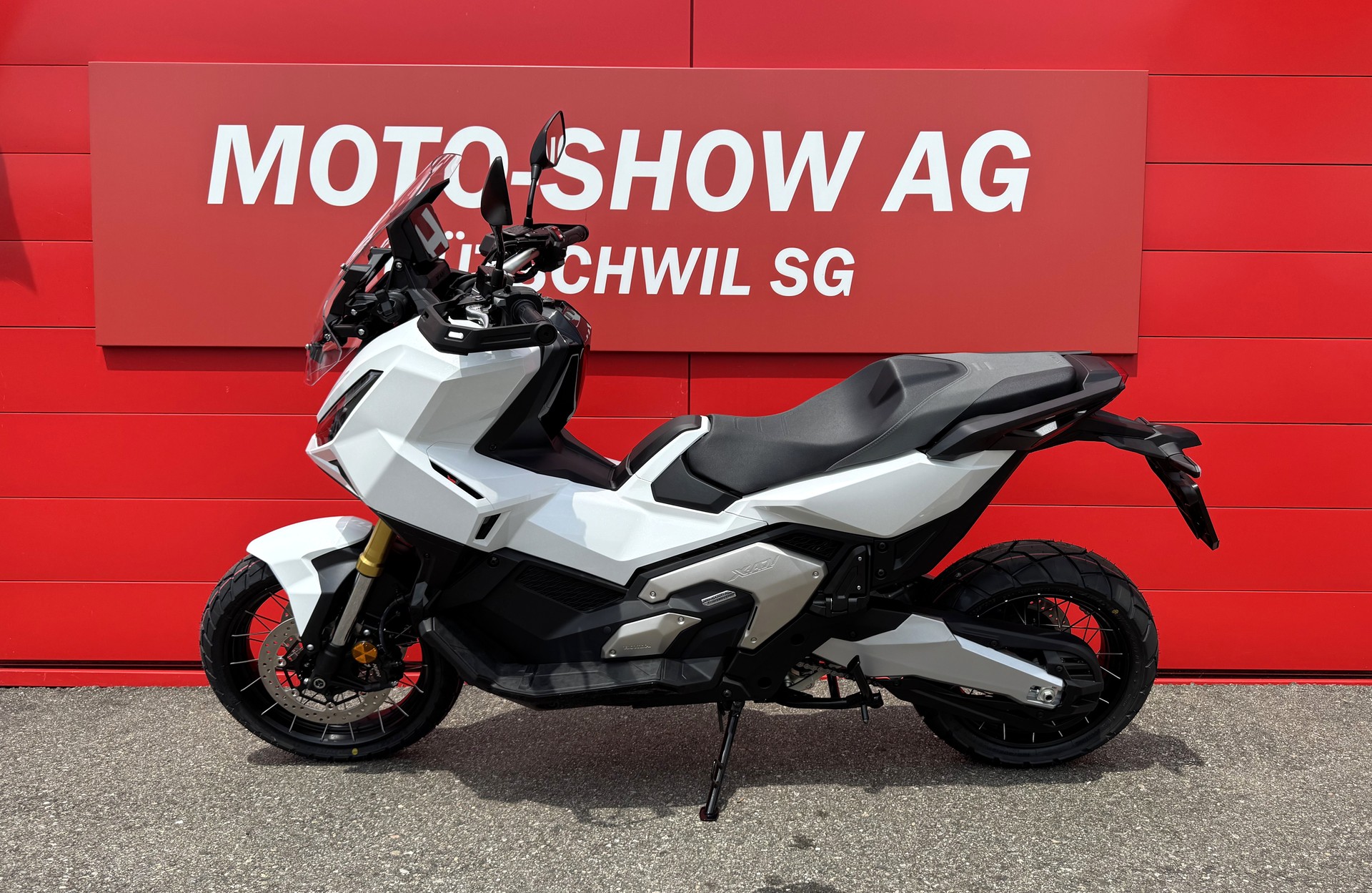 HONDA X-ADV 750-image-3