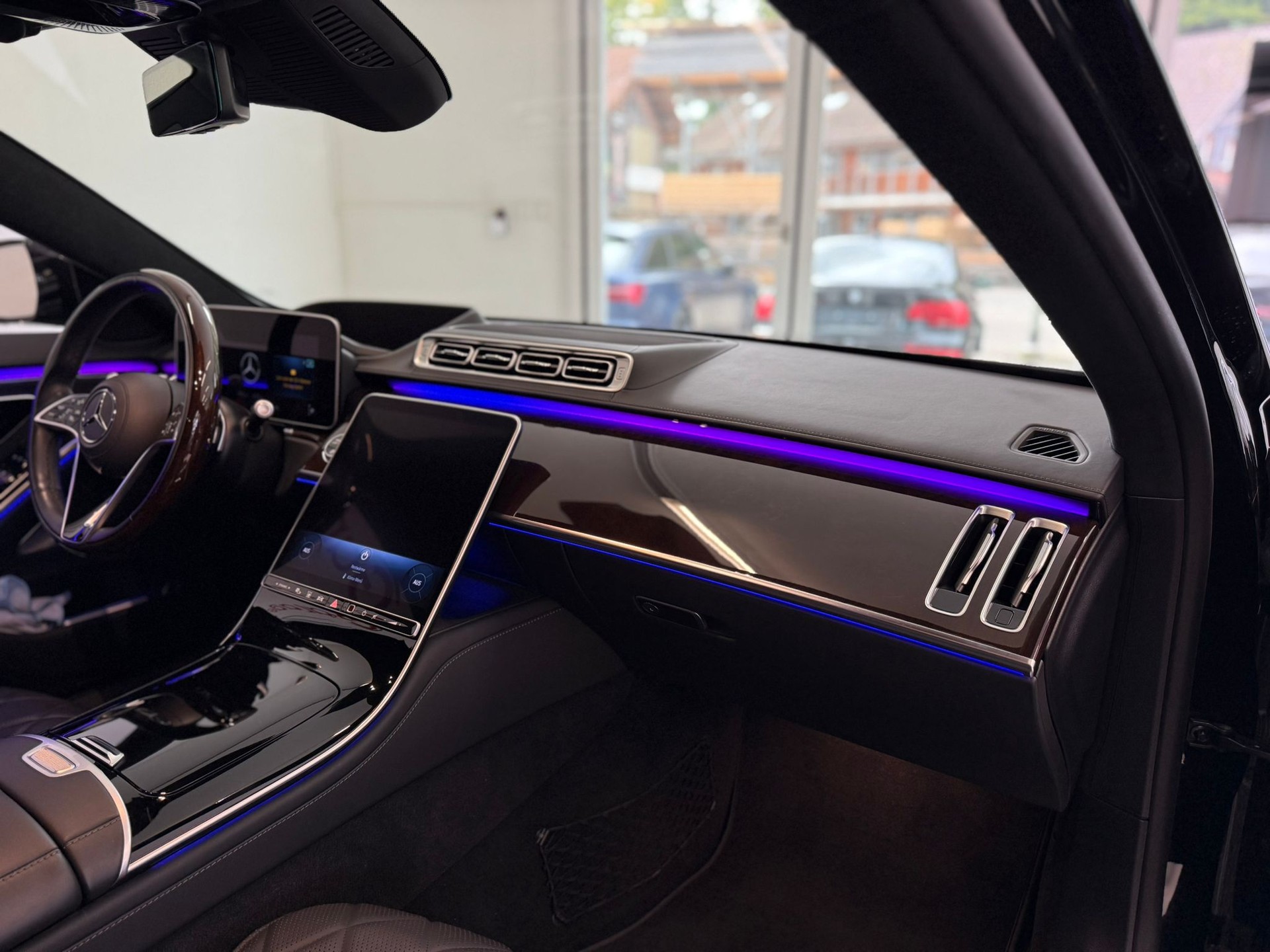 MERCEDES-BENZ S 580 L 4Matic AMG Line 9G-Tronic-image-9