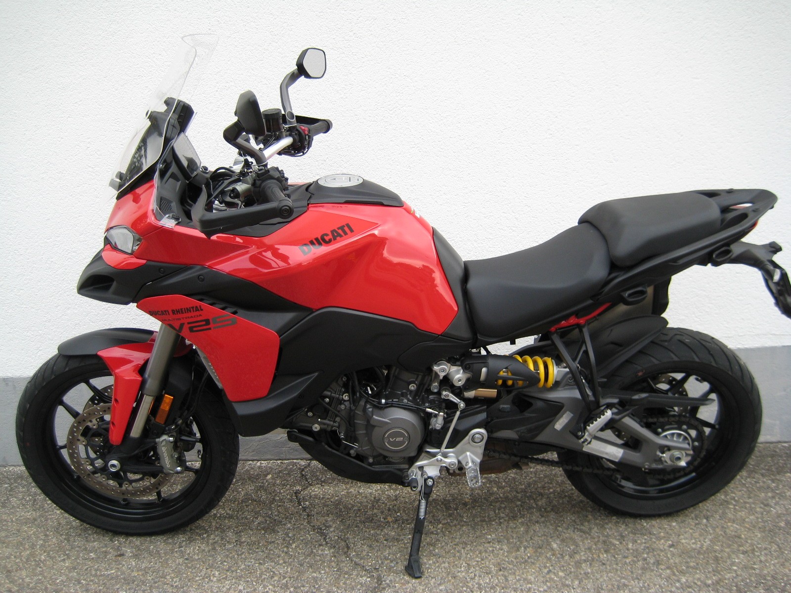 DUCATI Multistrada V2 S-image-1