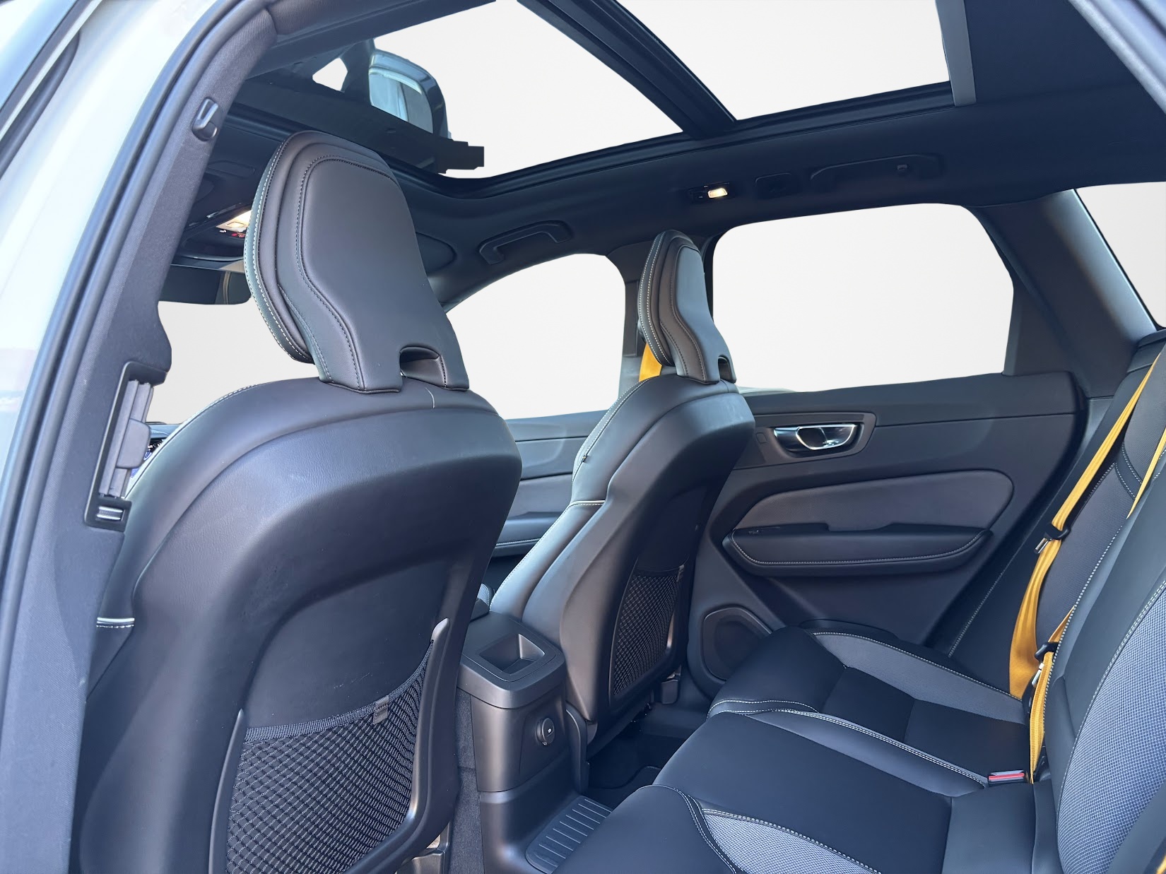 VOLVO XC60 T8 eAWD PluginHybrid Polestar Geartronic-image-12