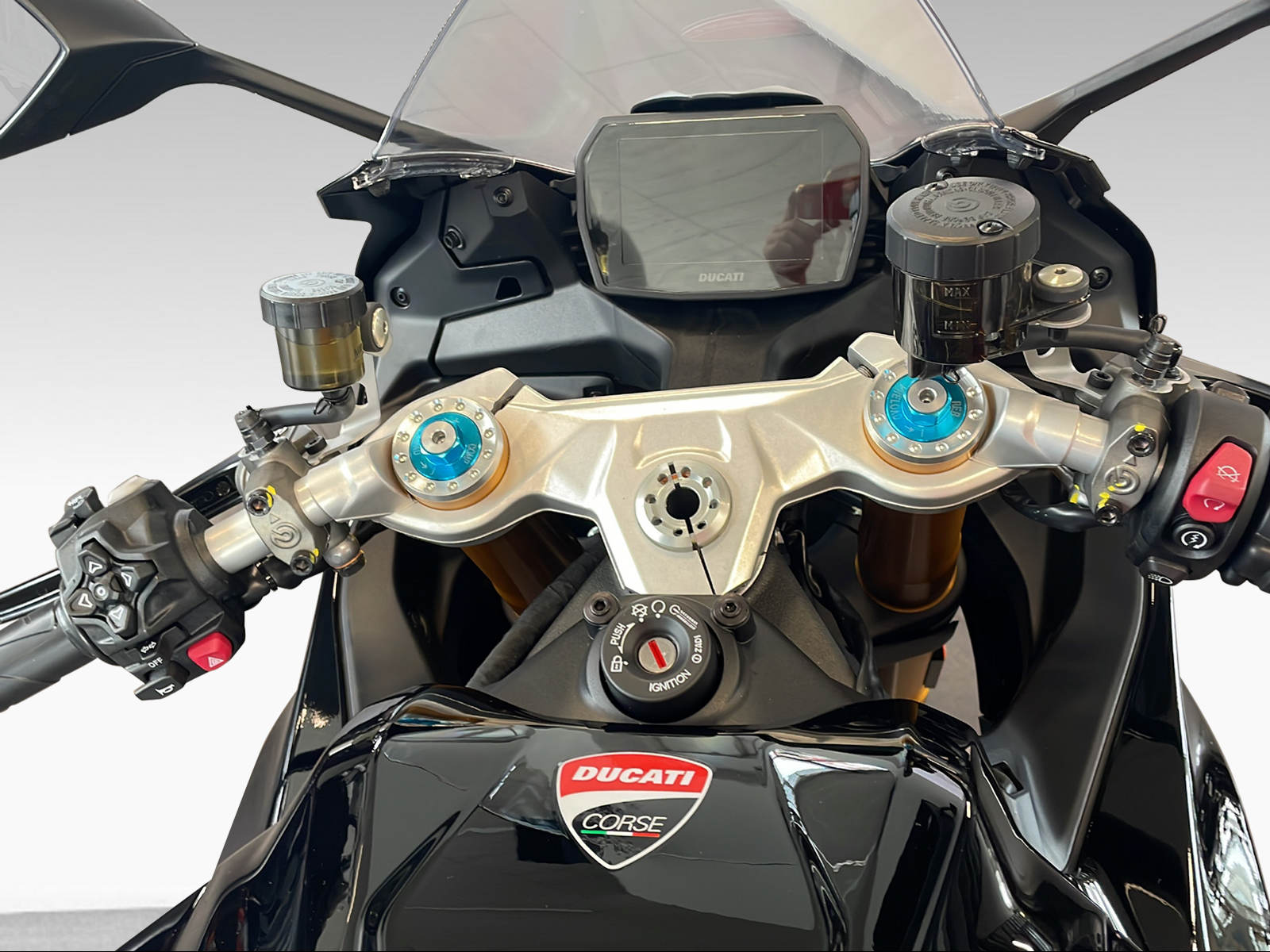 DUCATI 890 Superb. Panigale V2 S ABS-image-7