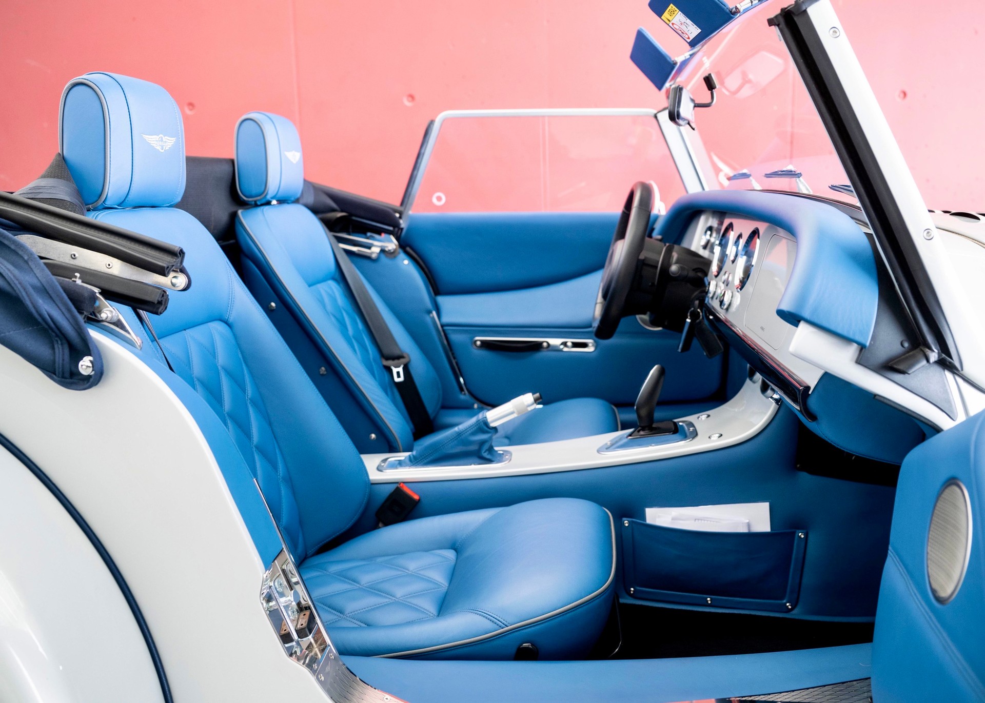 MORGAN Plus Six 3.0 Bespoke (Swiss Executive Car, as new, low mileage)-image-21