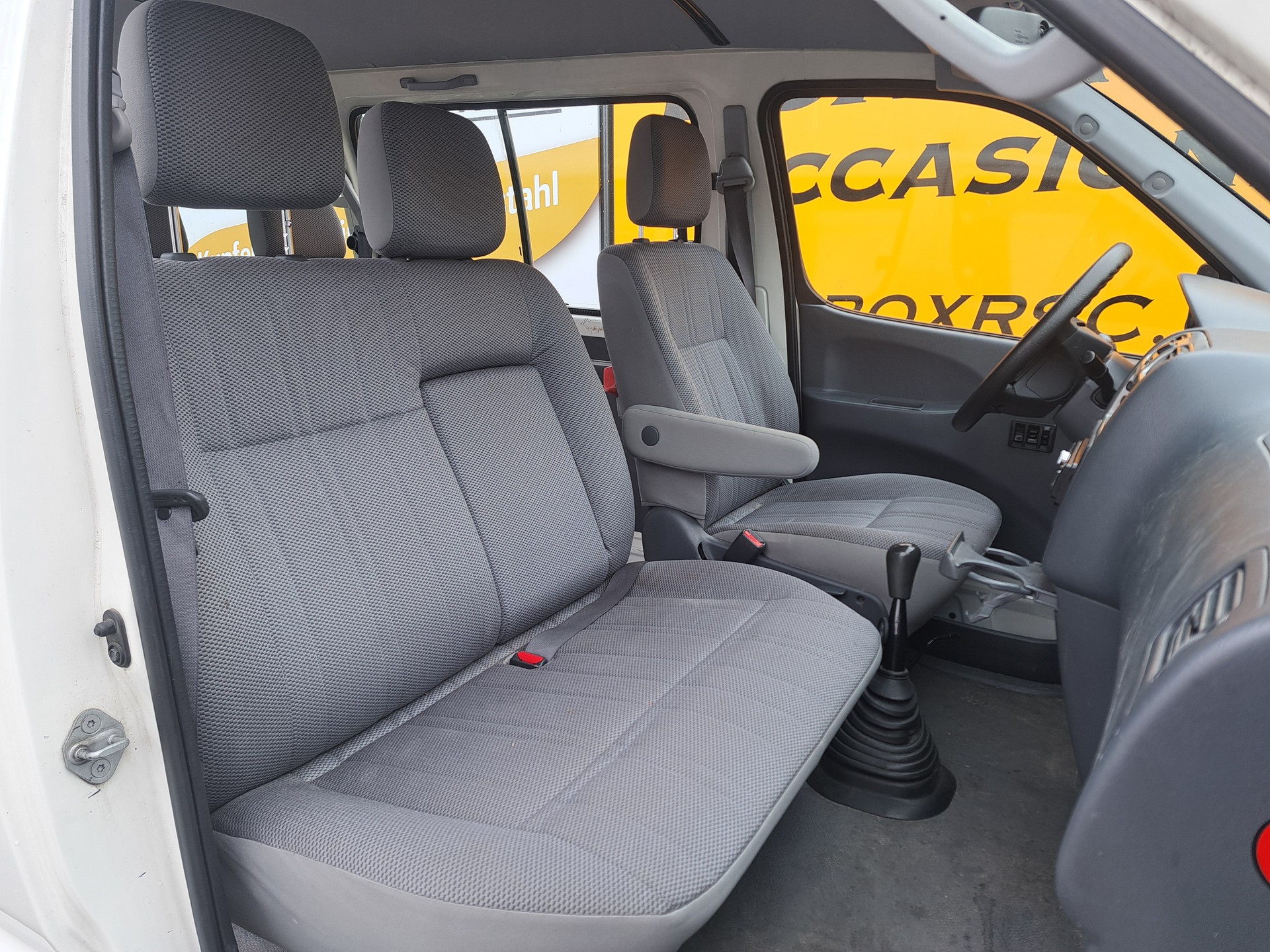 TOYOTA Hiace D-4D Kombi/Werk LWB-image-4
