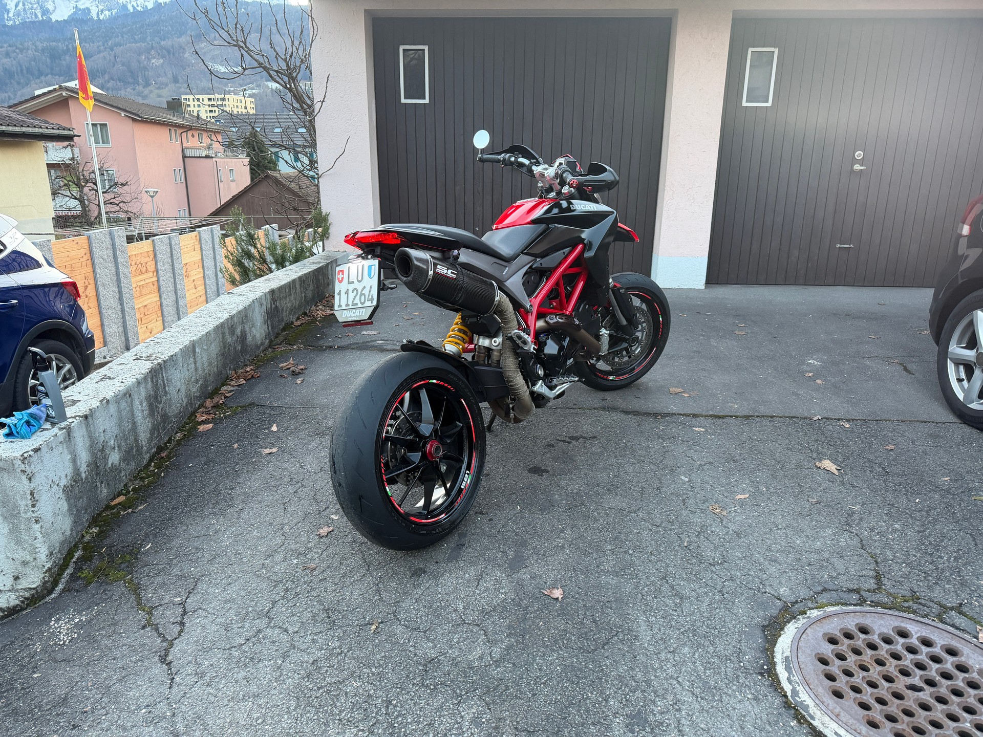 DUCATI Hypermotard 821-image-8