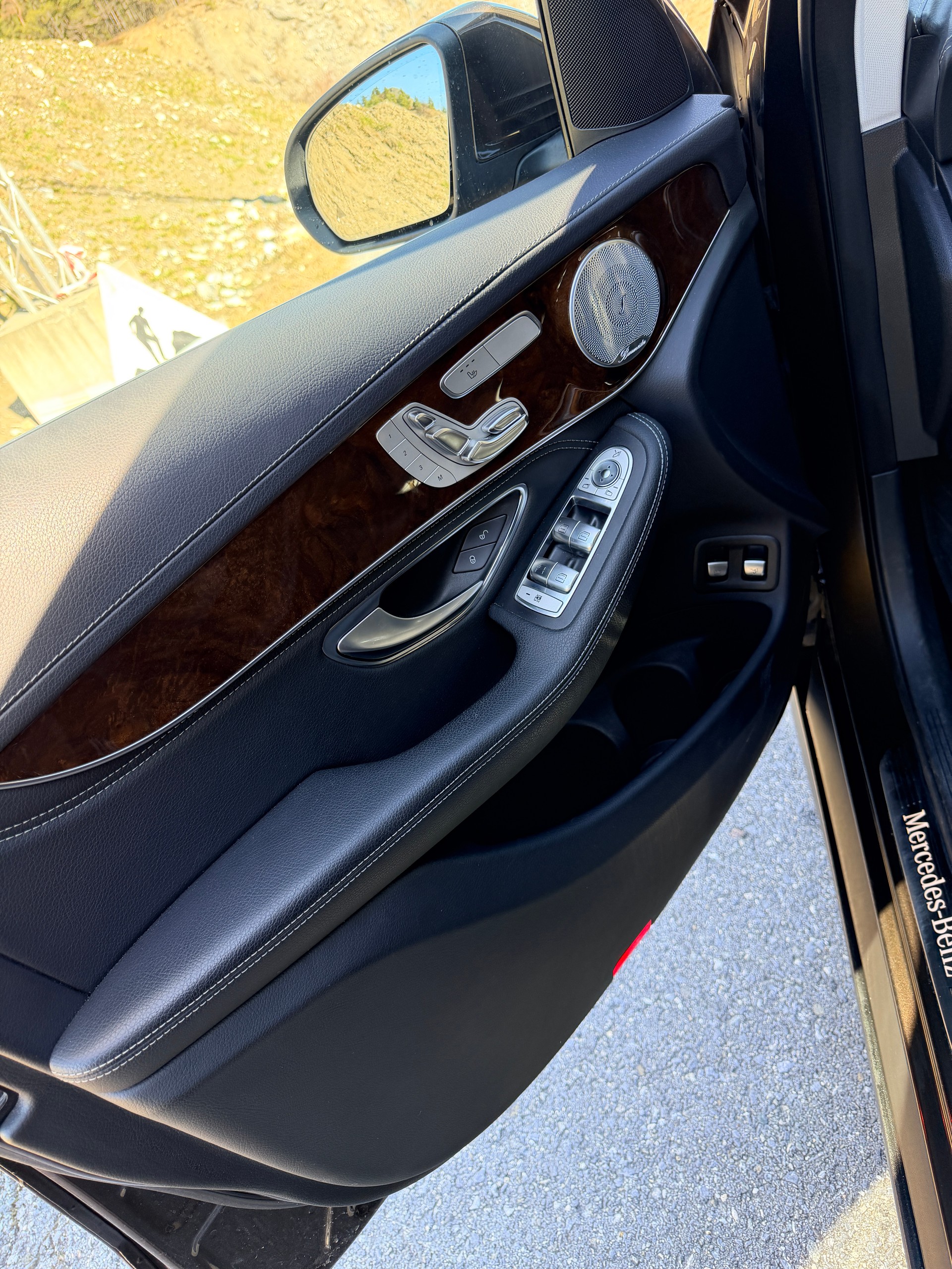 MERCEDES-BENZ GLC 250 Exclusive 4Matic 9G-Tronic-image-13