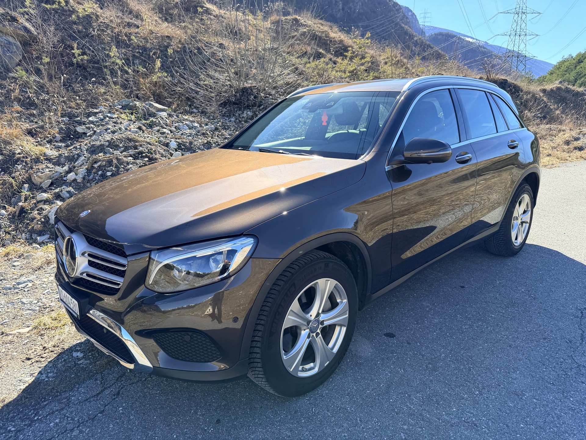 MERCEDES-BENZ GLC 250 Exclusive 4Matic 9G-Tronic-showroom-element-2