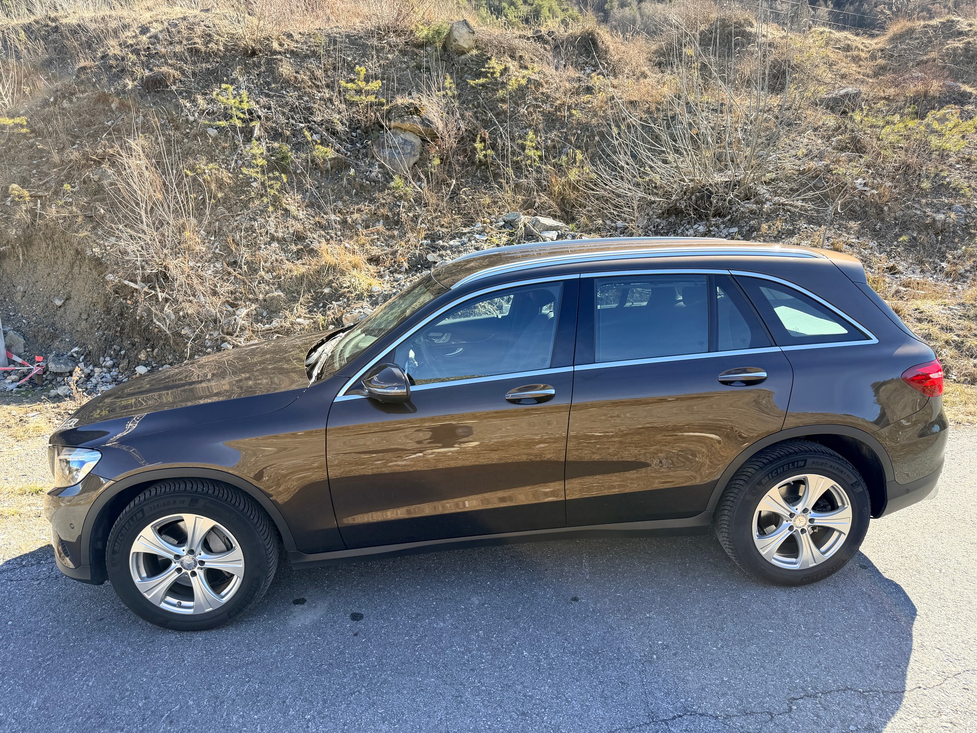 MERCEDES-BENZ GLC 250 Exclusive 4Matic 9G-Tronic-image-8