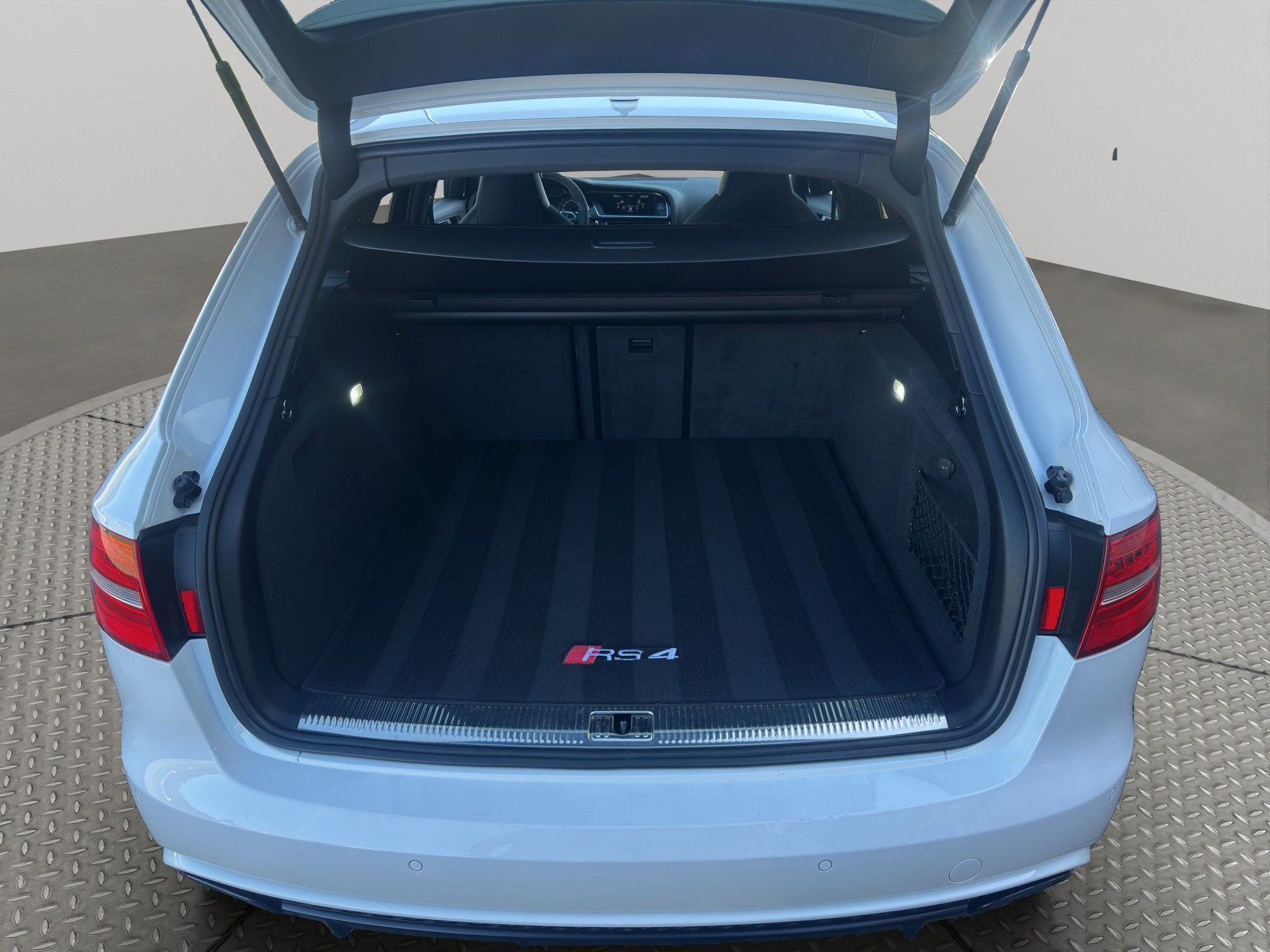 AUDI RS4 Avant 4.2 FSI V8 quattro S-tronic CAPRISTO-image-8