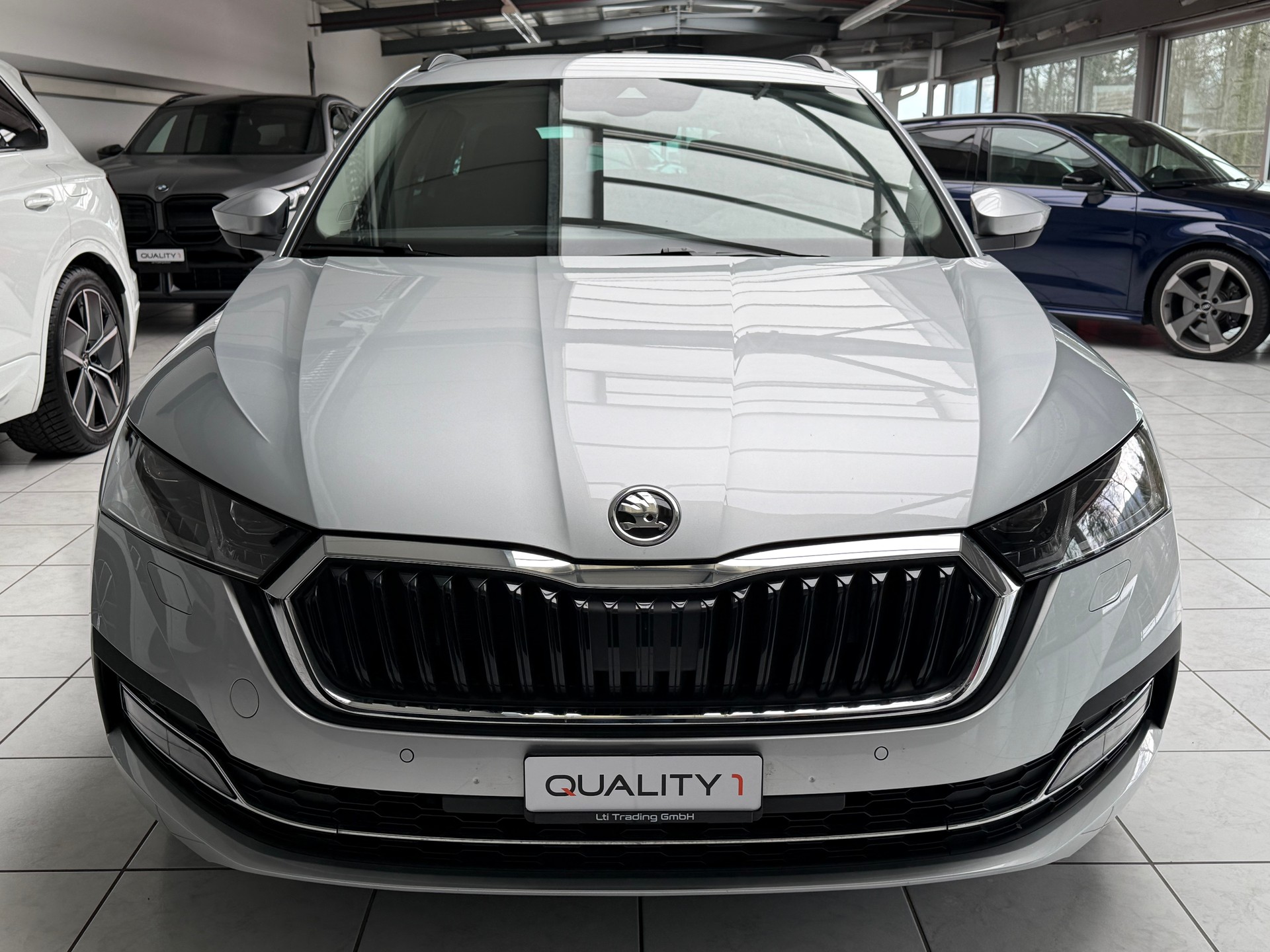SKODA Octavia Combi 2.0 TDI DSG Style-image-6