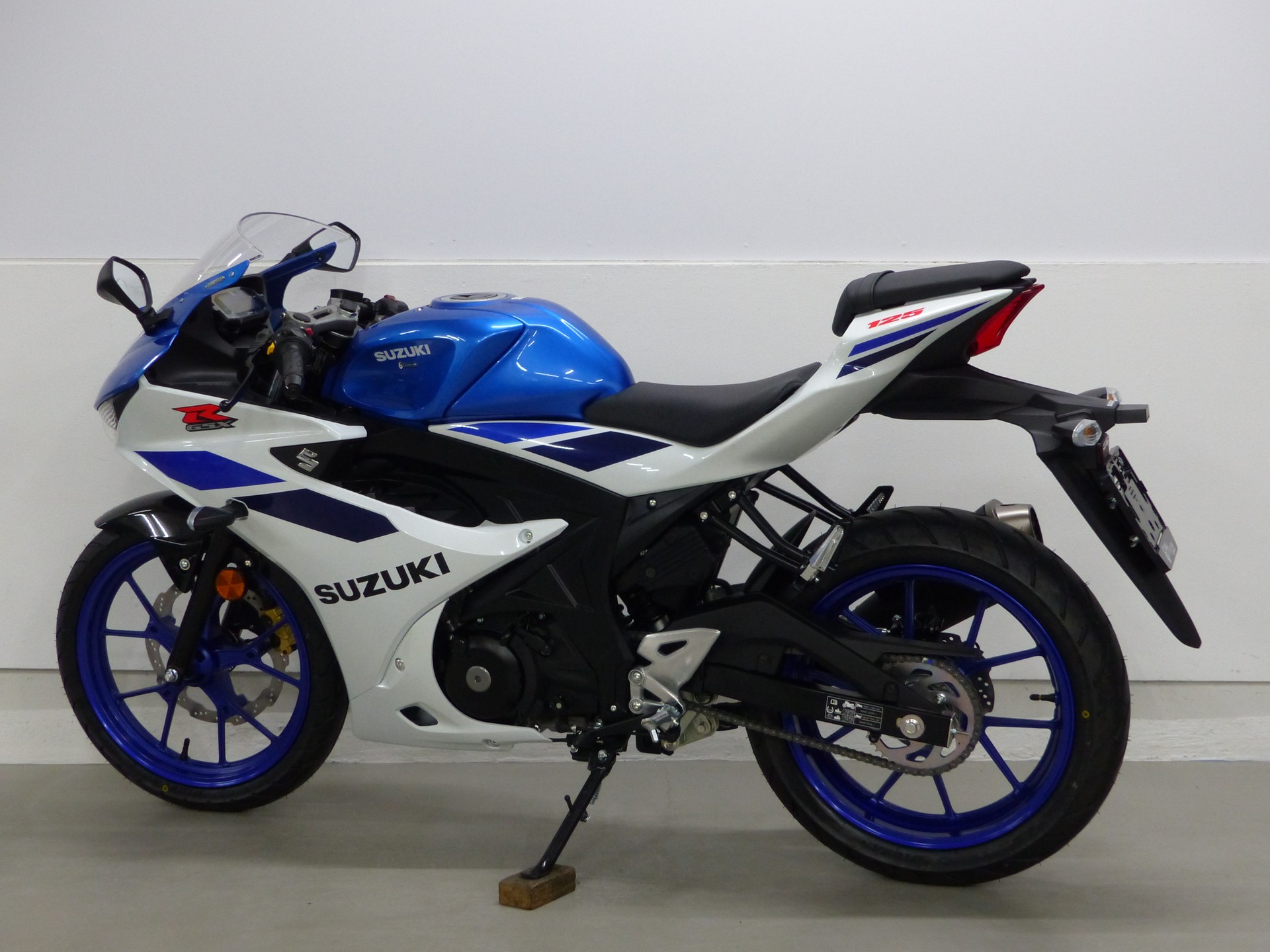 SUZUKI GSX-R 125 ABS-image-3