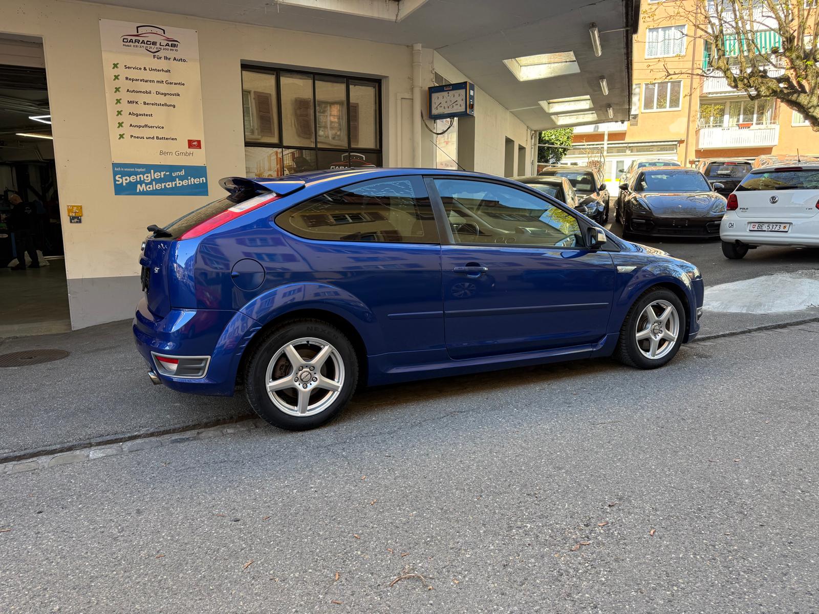 FORD Focus 2.5 Turbo ST-image-2