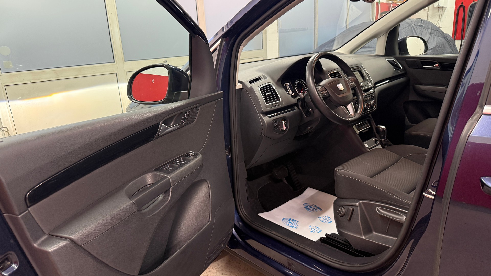 SEAT Alhambra 2.0 TDI Style Viva ITECH DSG, frisch ab MFK, Servicgepflegt, 8 fach berädert, NAVI, DAB, AHK 2200kg, Garantie-image-11
