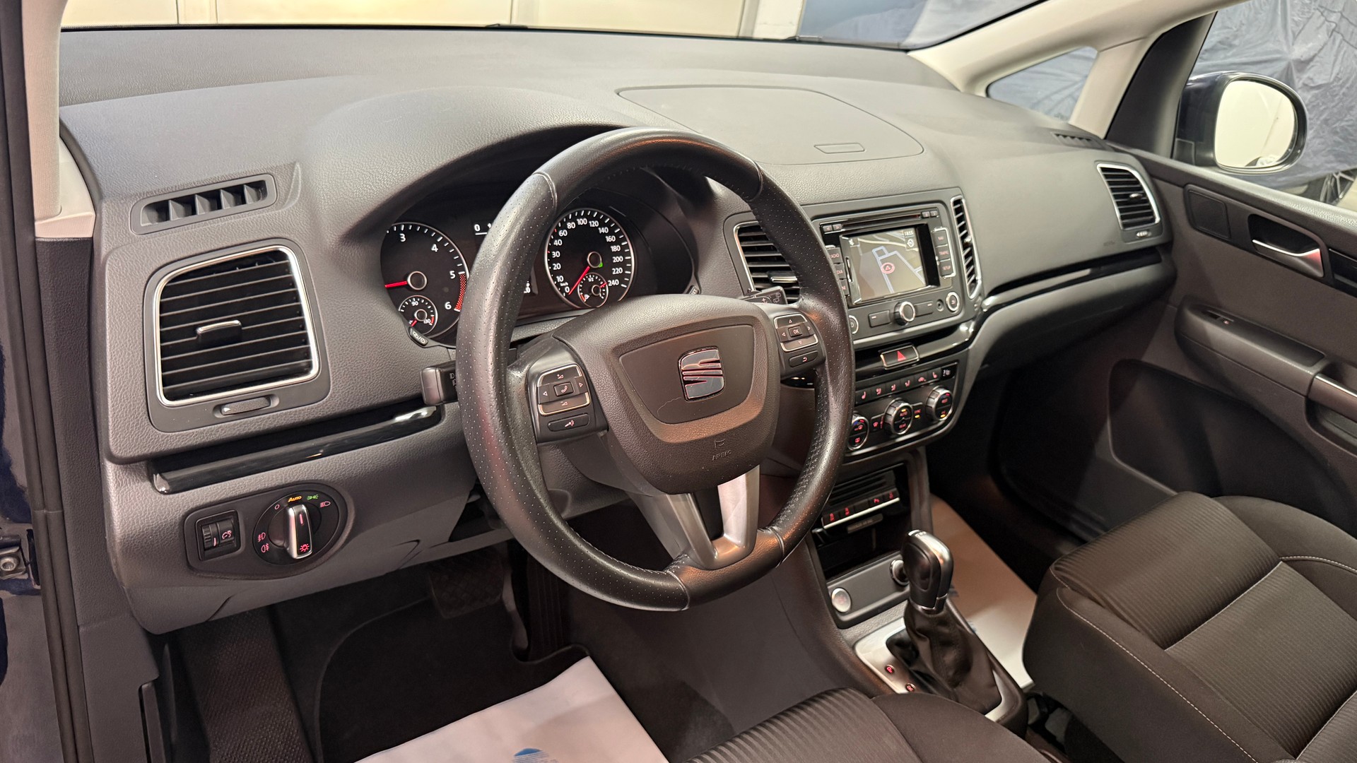 SEAT Alhambra 2.0 TDI Style Viva ITECH DSG, frisch ab MFK, Servicgepflegt, 8 fach berädert, NAVI, DAB, AHK 2200kg, Garantie-image-13