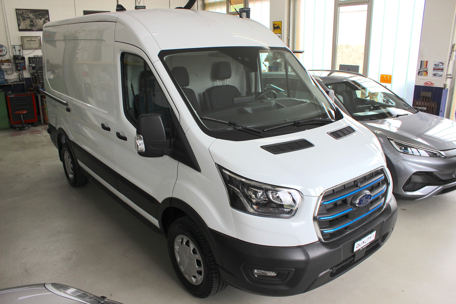 FORD E-Transit Van 350 L2 H2 Trend RWD 68kWh 💥 TOP Ausstattung 💥 Lieferung möglich-image-31