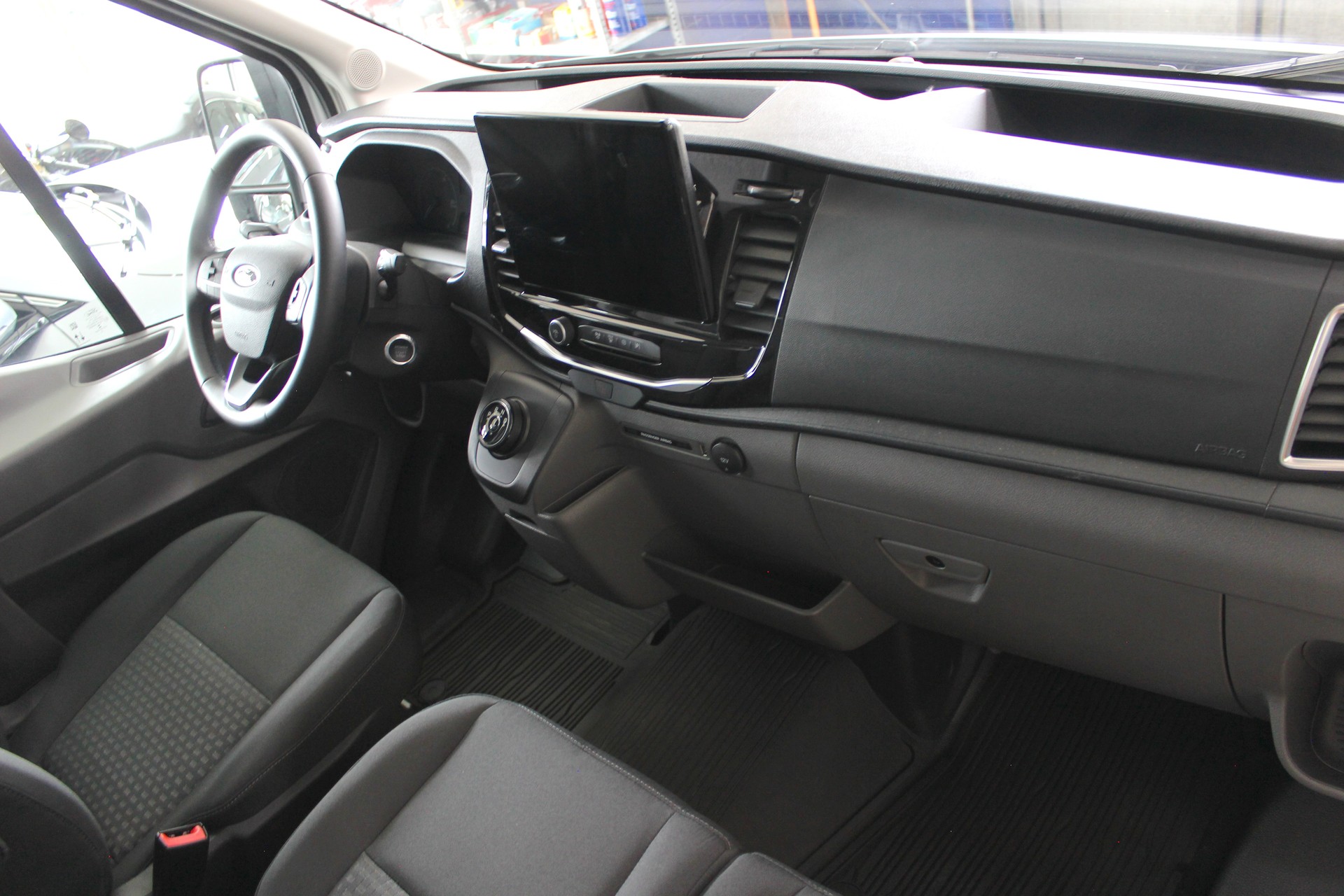 FORD E-Transit Van 350 L2 H2 Trend RWD 68kWh 💥 TOP Ausstattung 💥 Lieferung möglich-image-19