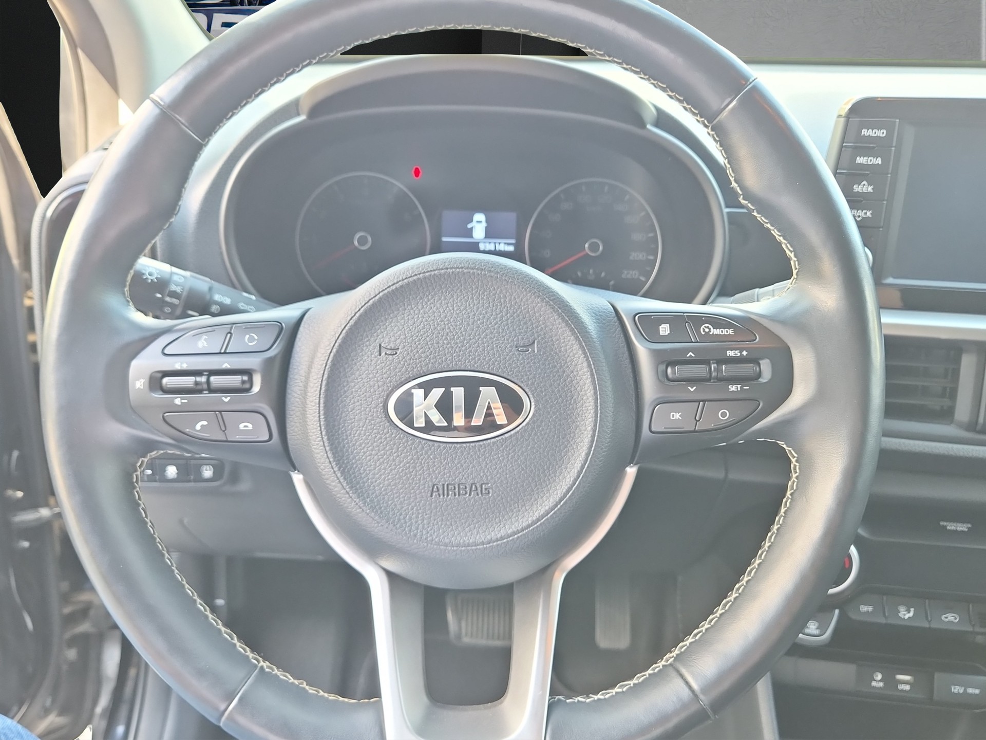 KIA Picanto 1.2 CVVT Power 25+ Automatic-image-9