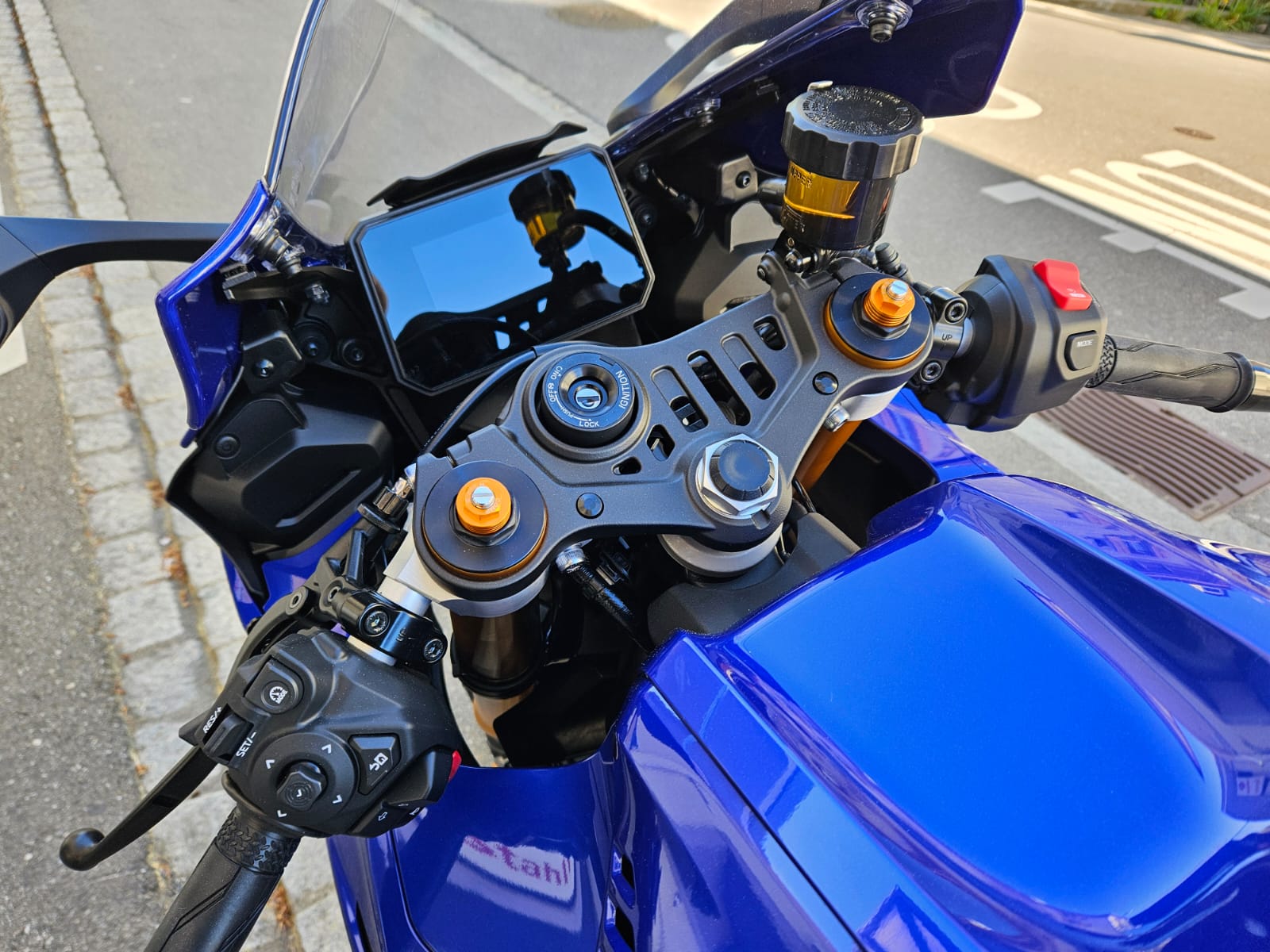 YAMAHA YZF-R7 (35kW)-image-8