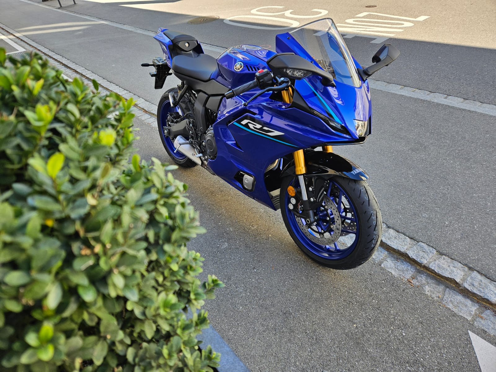 YAMAHA YZF-R7 (35kW)-image-3