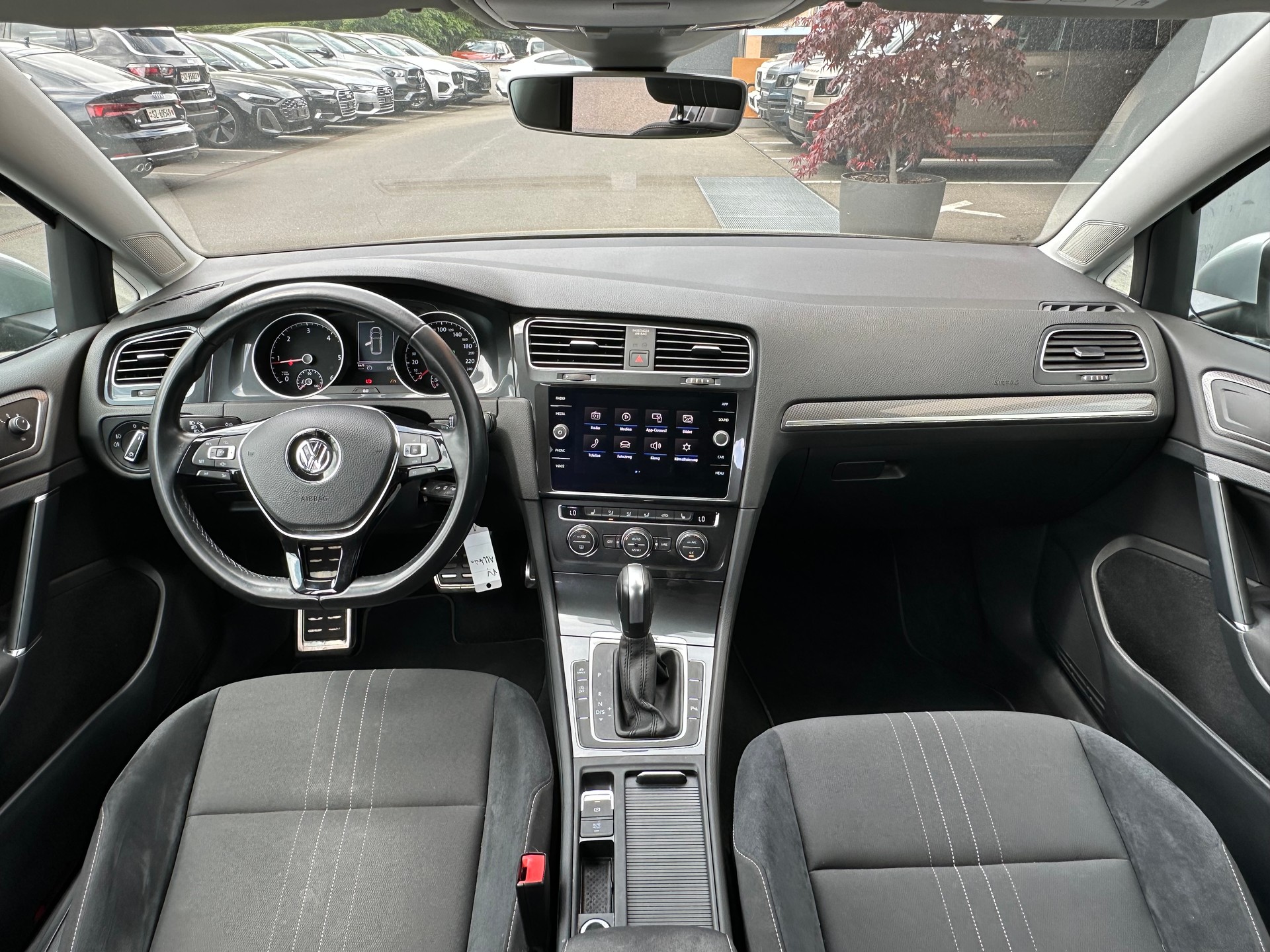 VW Golf VII Alltrack 2.0 TDI 184 DSG 4motion-image-8