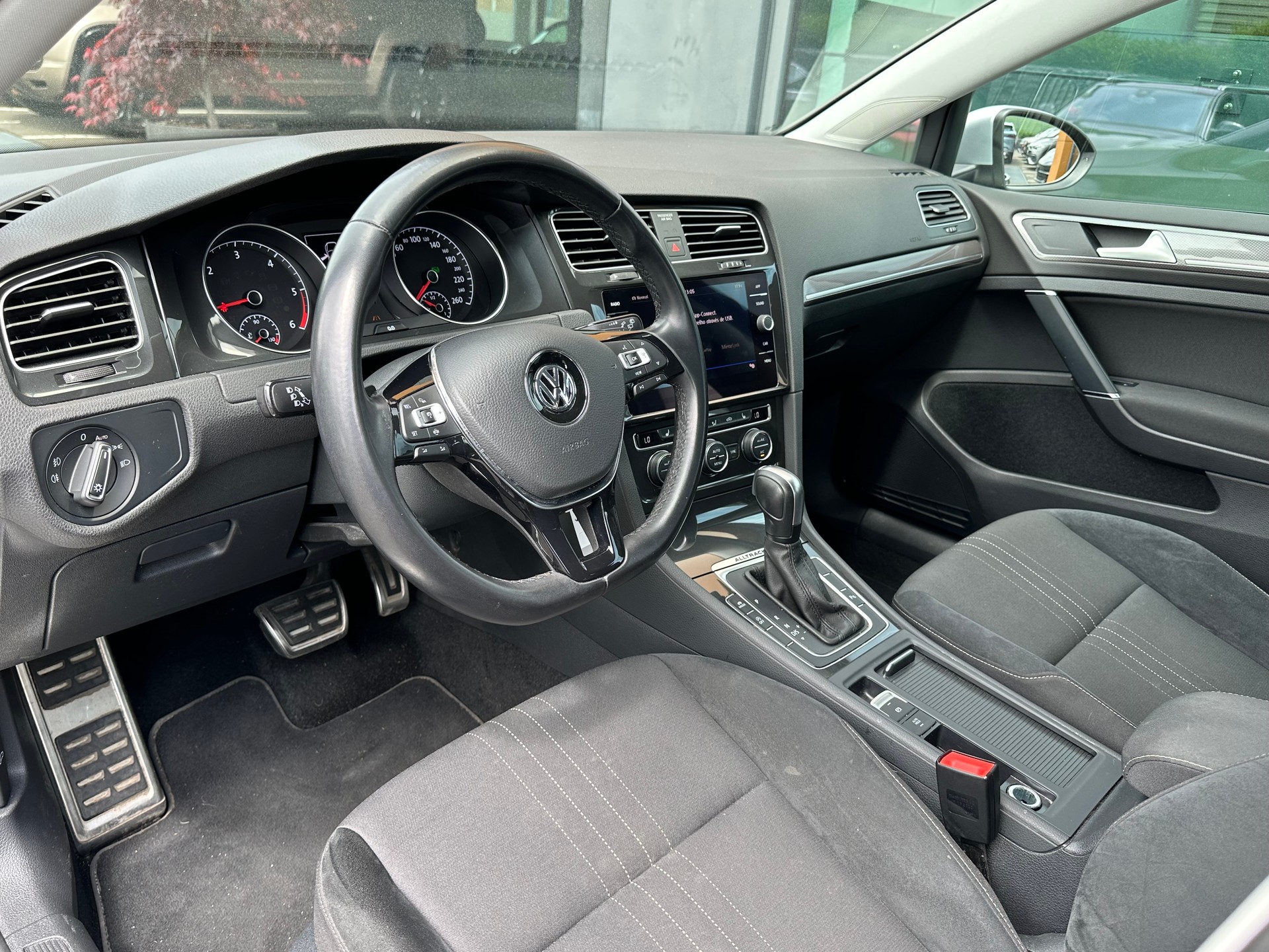 VW Golf VII Alltrack 2.0 TDI 184 DSG 4motion-image-7