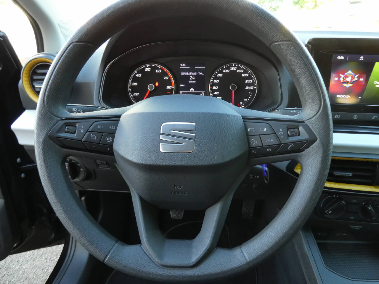 SEAT Ibiza 1.0 TSI 95 Reference-image-11