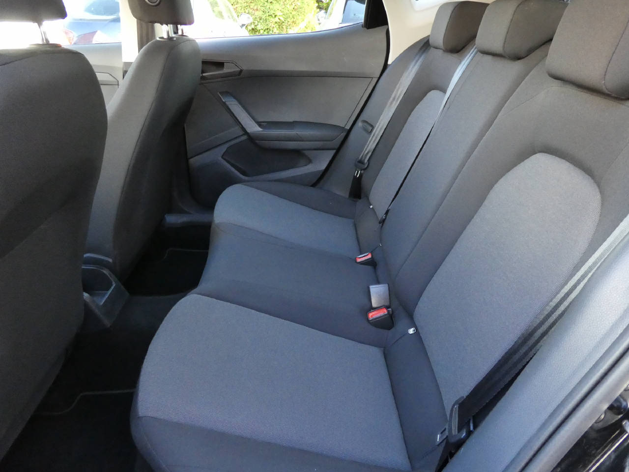SEAT Ibiza 1.0 TSI 95 Reference-image-10