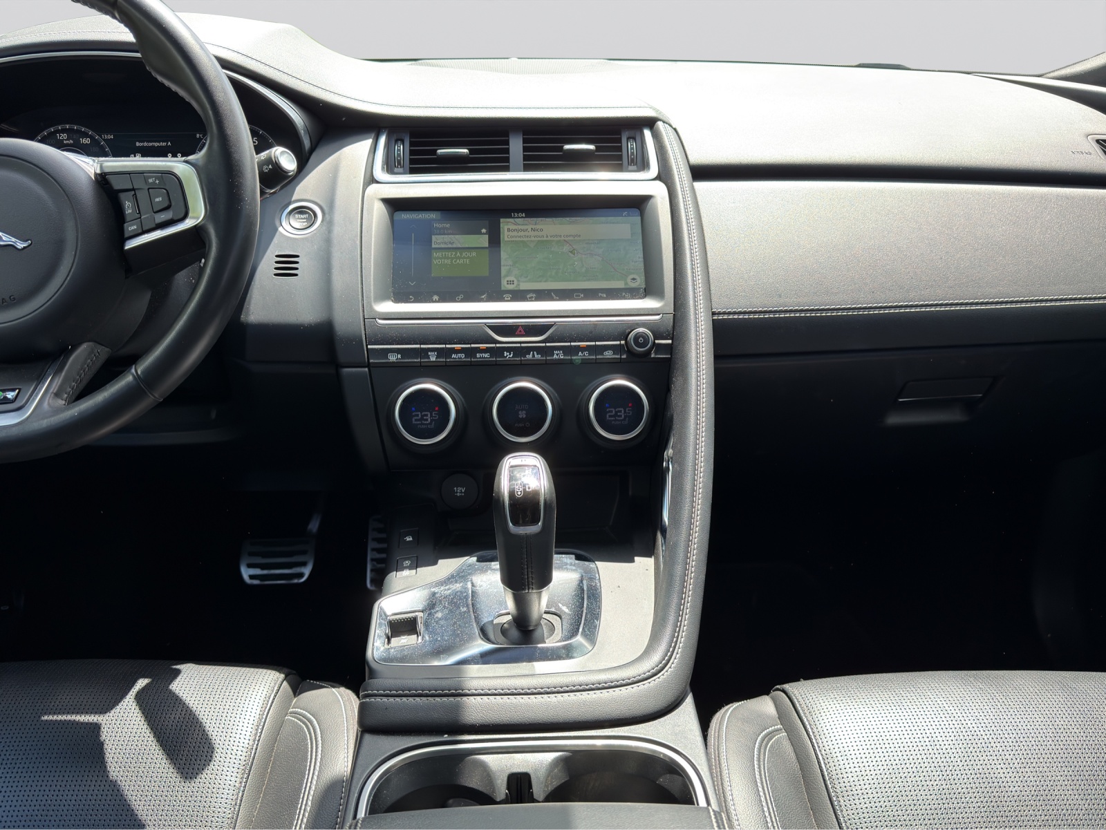 JAGUAR E-Pace 2.0 P250 S AWD Automatik-image-17